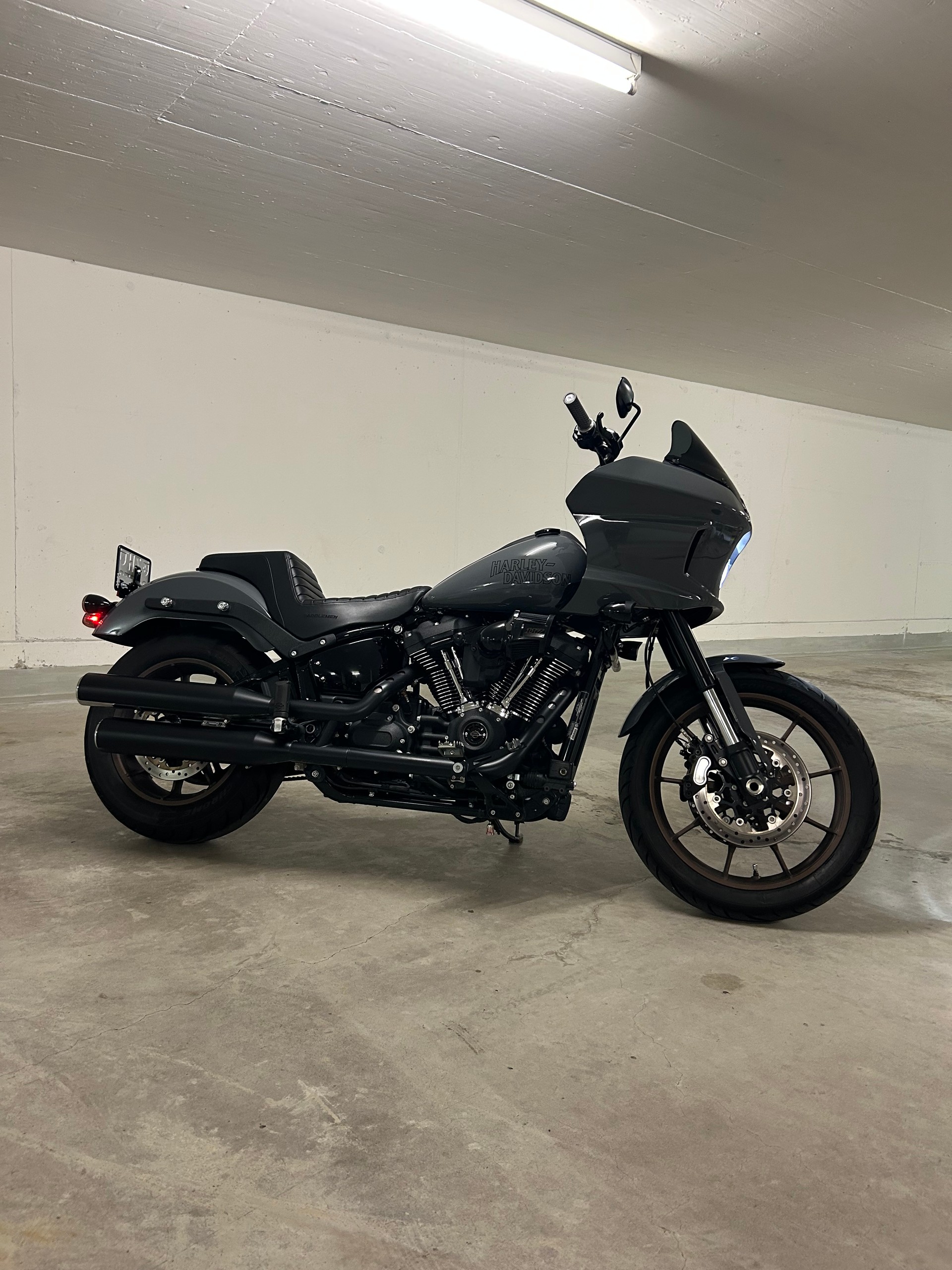 HARLEY-DAVIDSON Lowrider ST 117 Gunmetal Grey-image-1