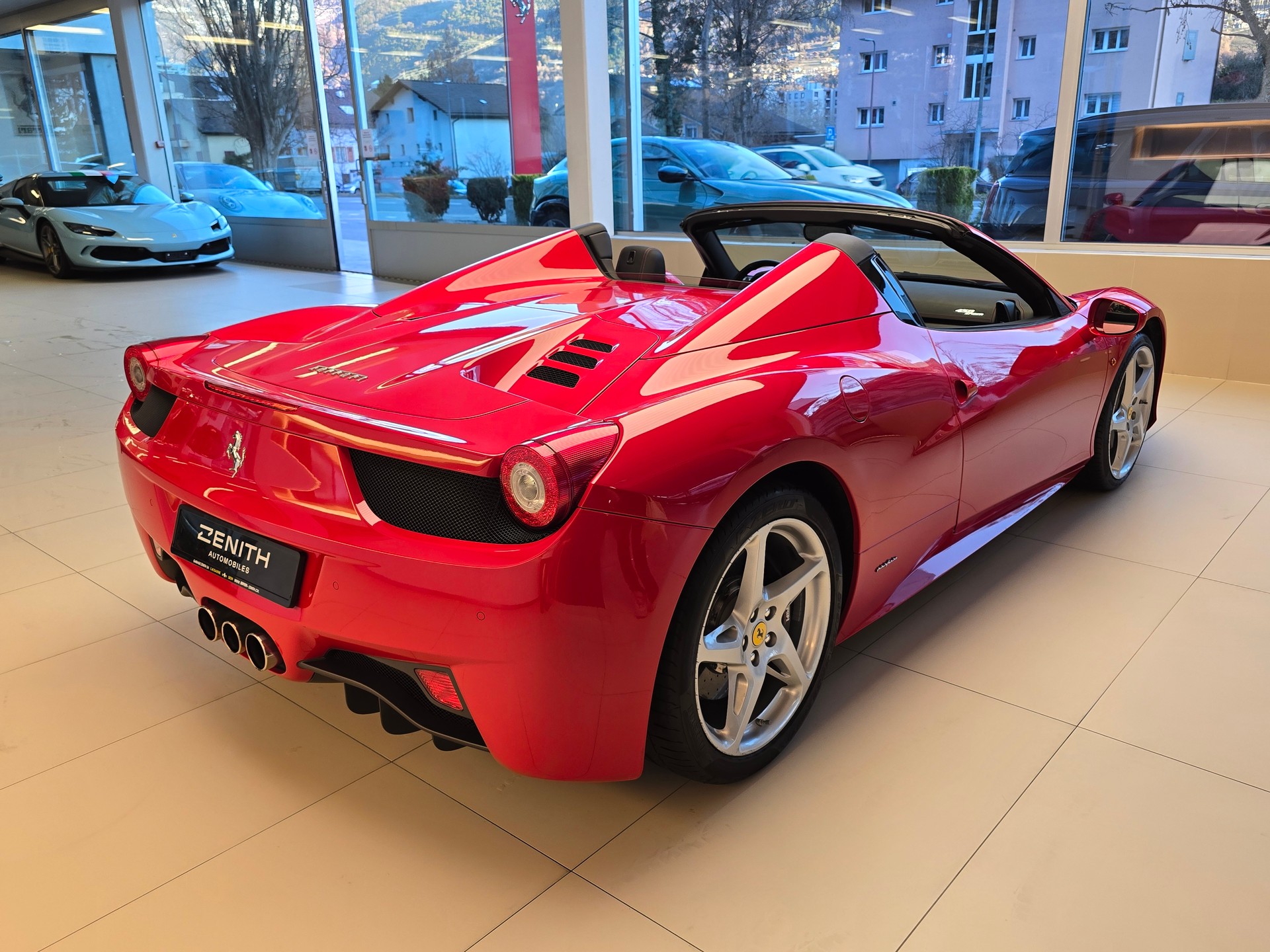 FERRARI 458 Spider Italia 4.5 V8 - Approved Garantie-image-4