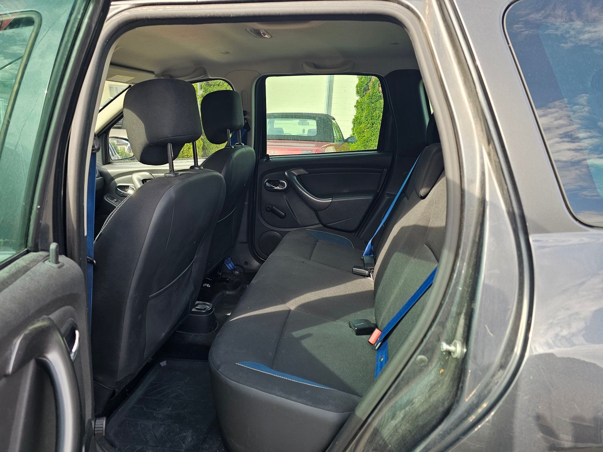 DACIA Duster 1.5 dCi MOUNTAINS Celebration 4x4 055/100-image-12