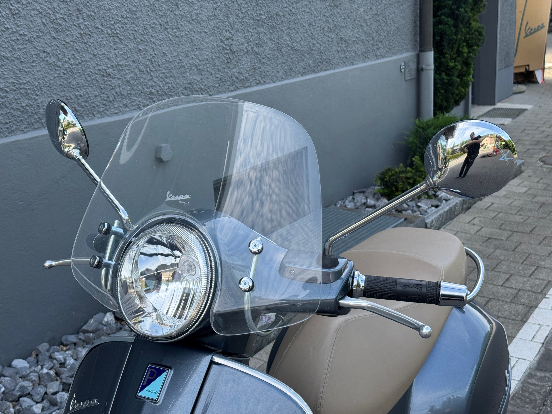 PIAGGIO Vespa GTS 300 i.e ABS-image-1