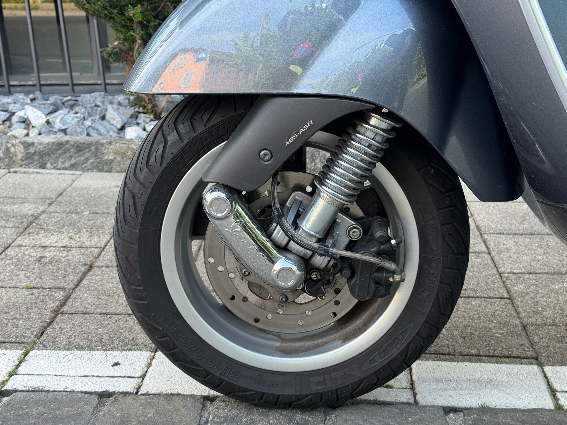 PIAGGIO Vespa GTS 300 i.e ABS-image-15
