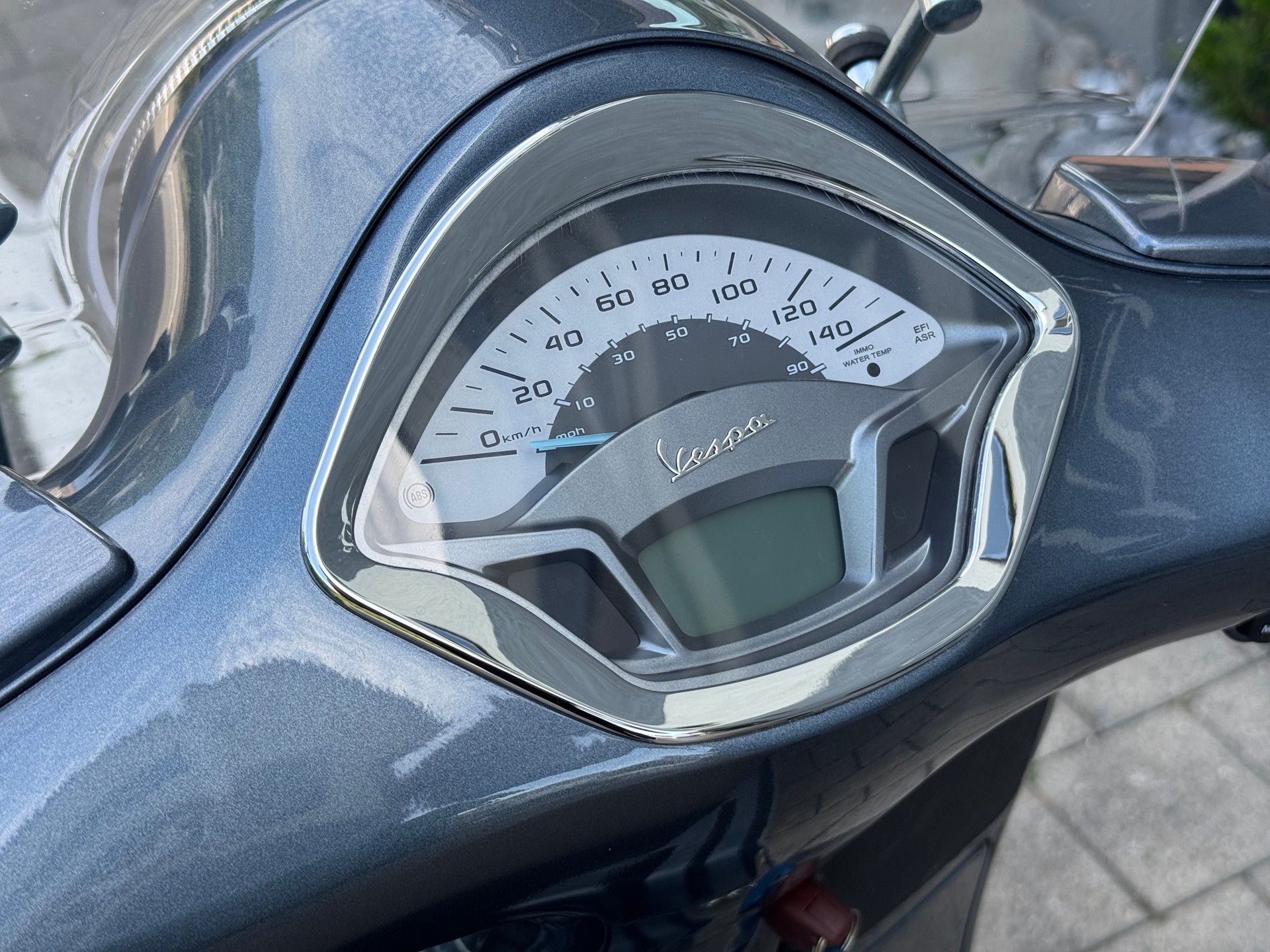 PIAGGIO Vespa GTS 300 i.e ABS-image-6