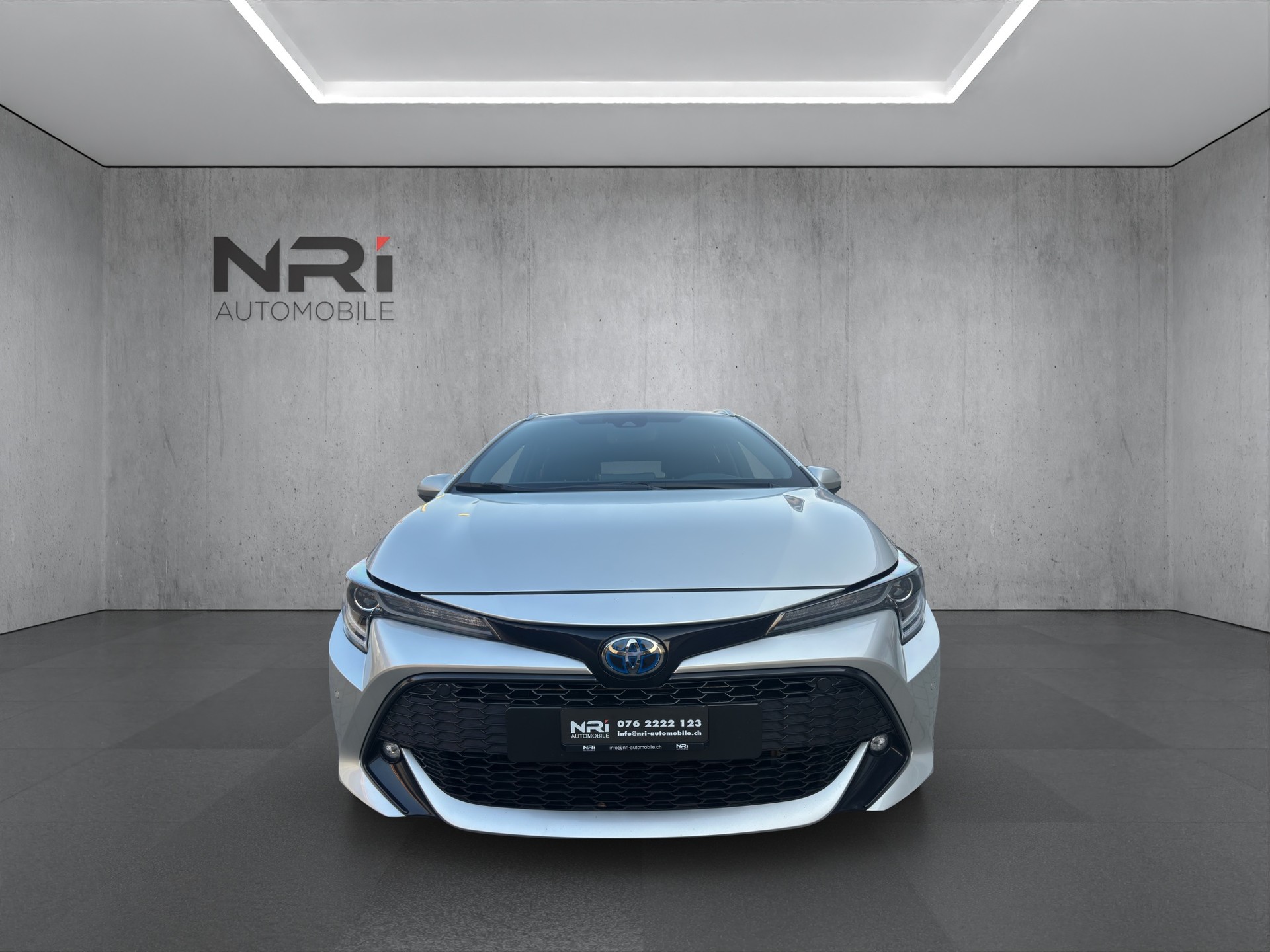 TOYOTA Corolla Touring Sports 2.0 HSD Trend-showroom-element-1