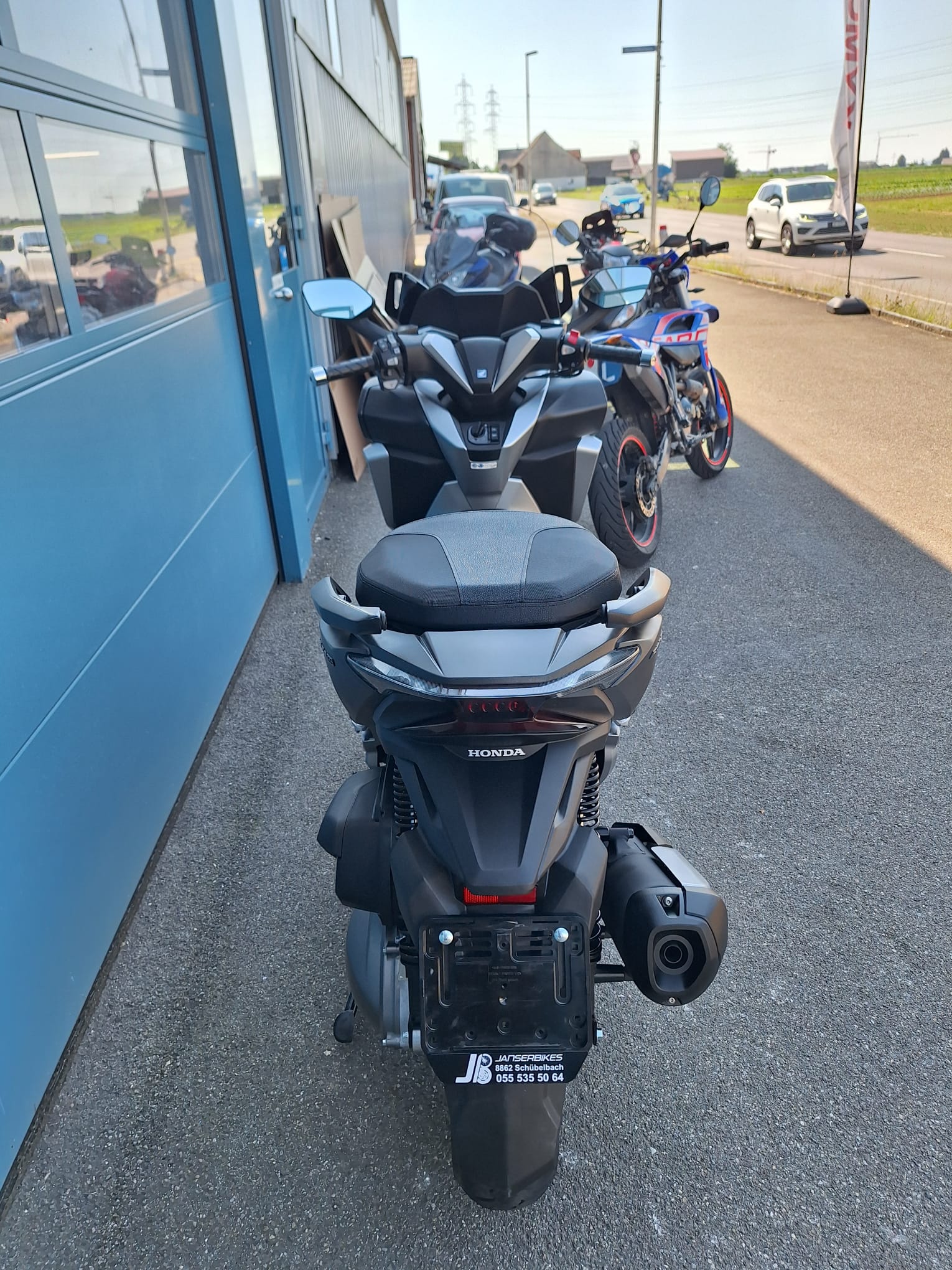 HONDA NSS 300 Forza ABS-image-3
