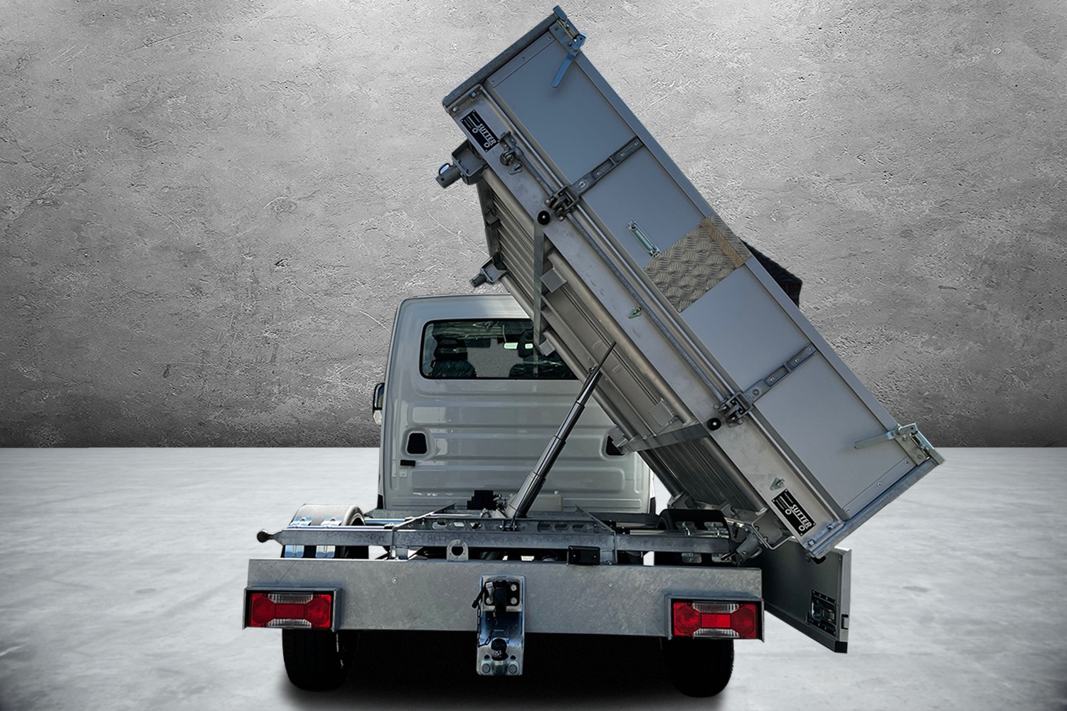 IVECO 35S14B-image-7