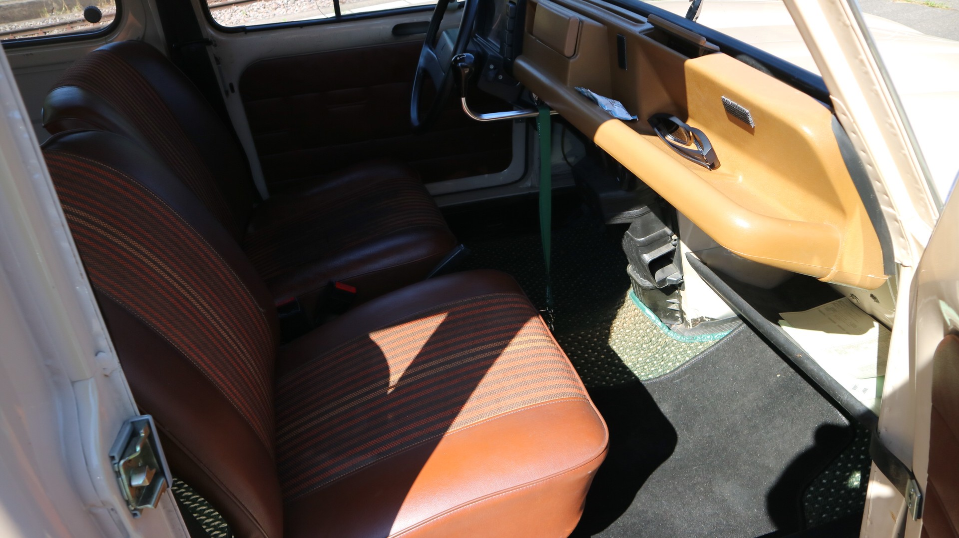 RENAULT R4-image-4