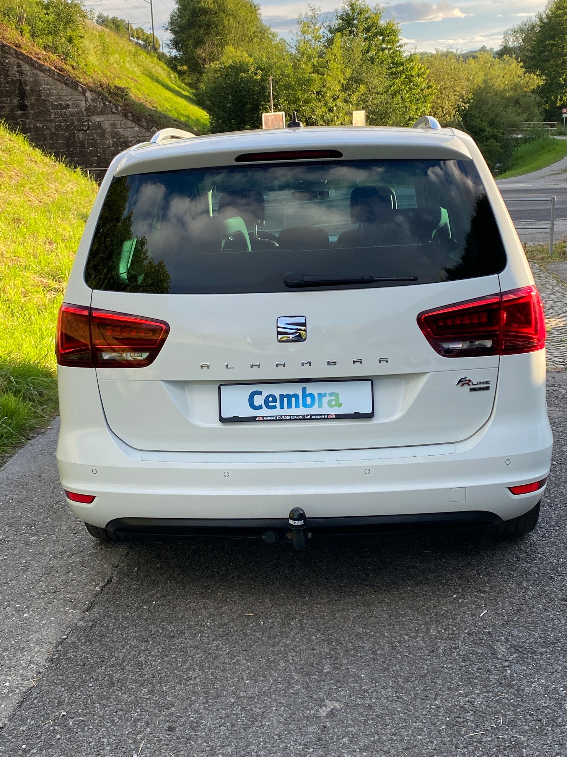 SEAT Alhambra 2.0 TDI 4Drive SWISS FR-showroom-element-2