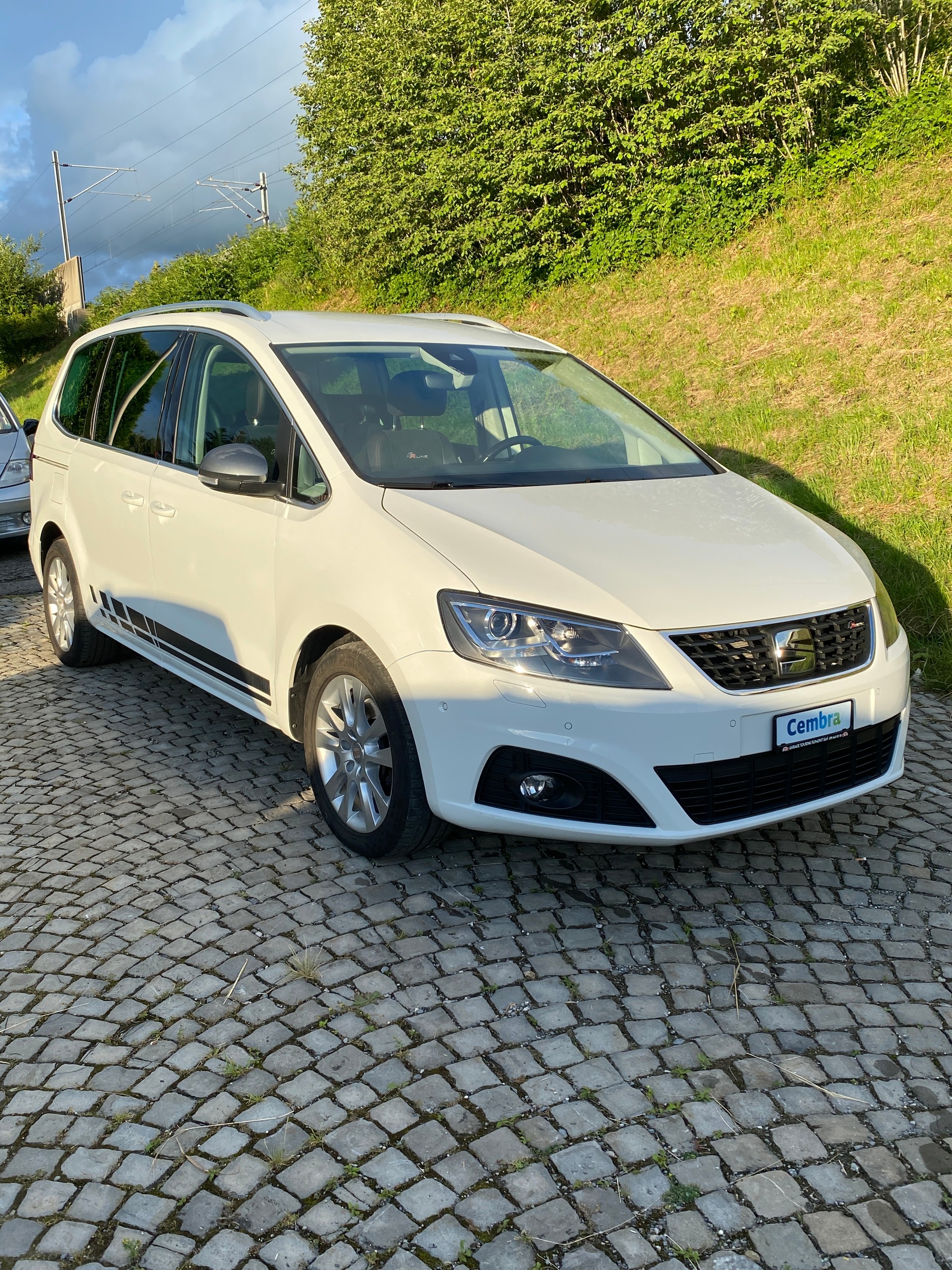 SEAT Alhambra 2.0 TDI 4Drive SWISS FR-image-10
