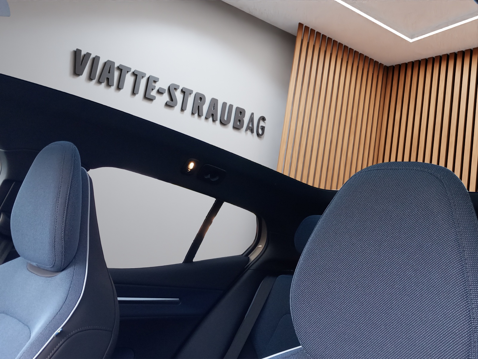 VOLVO EX30 E60 Twin Ultra Performance AWD-image-17