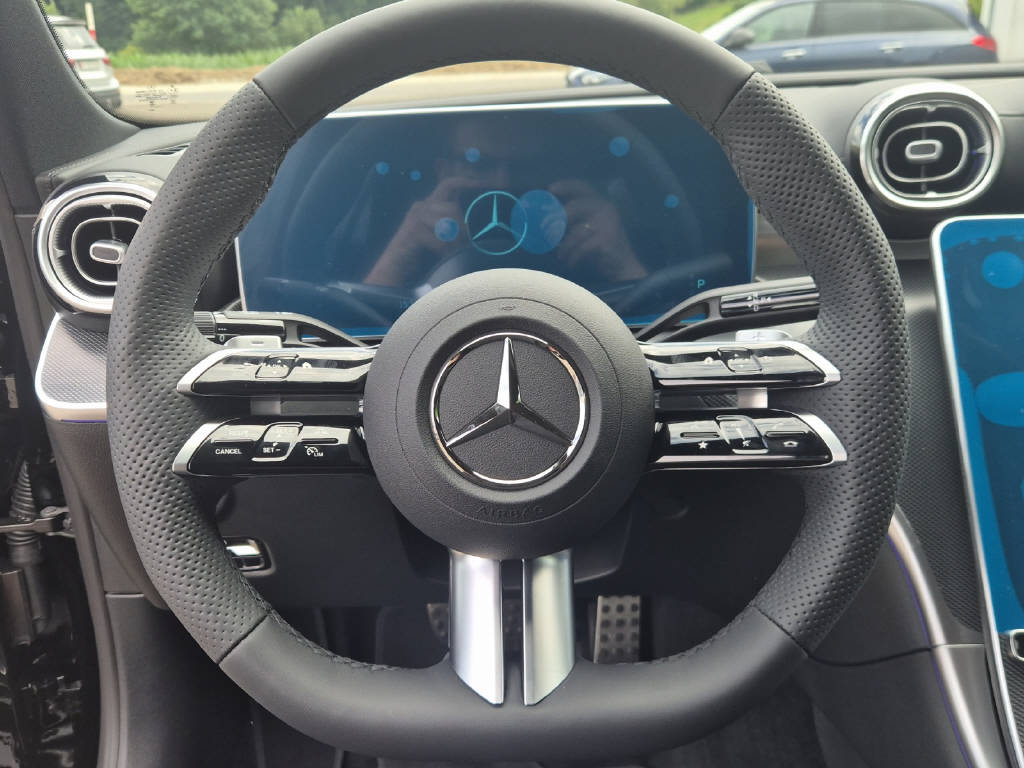 MERCEDES-BENZ C 220 d AMG Line 4Matic Swiss Star-image-9