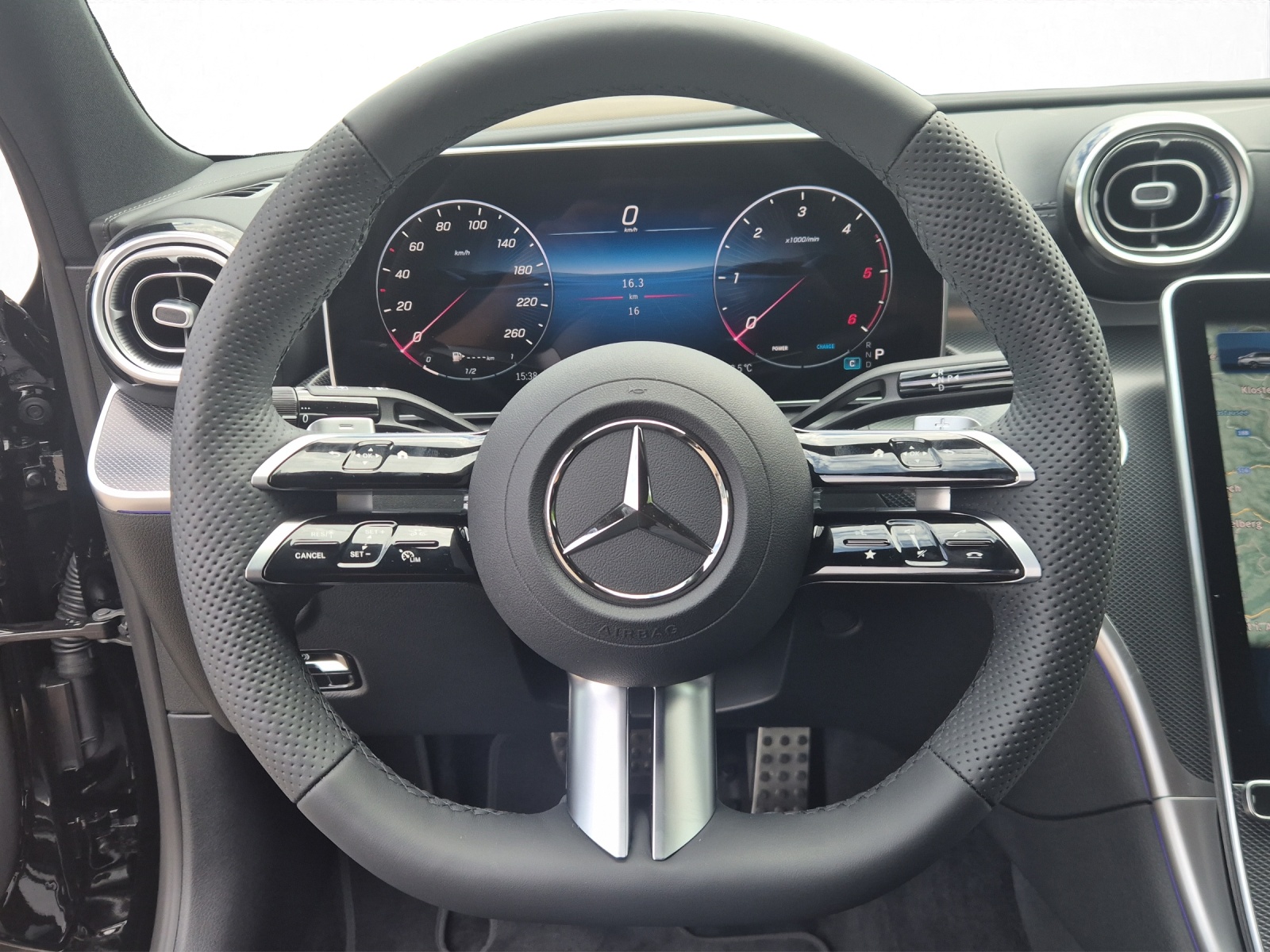 MERCEDES-BENZ C 220 d AMG Line 4Matic Swiss Star-image-10