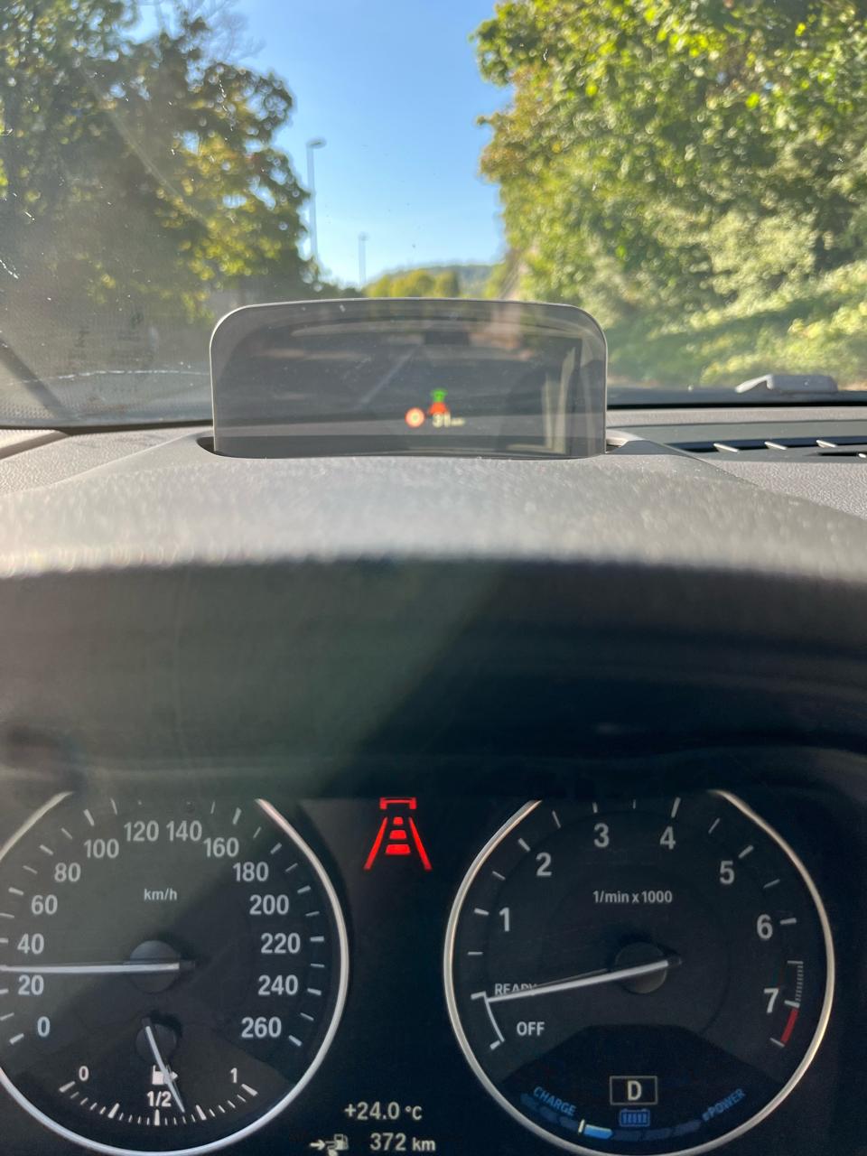 BMW 225xe-image-16