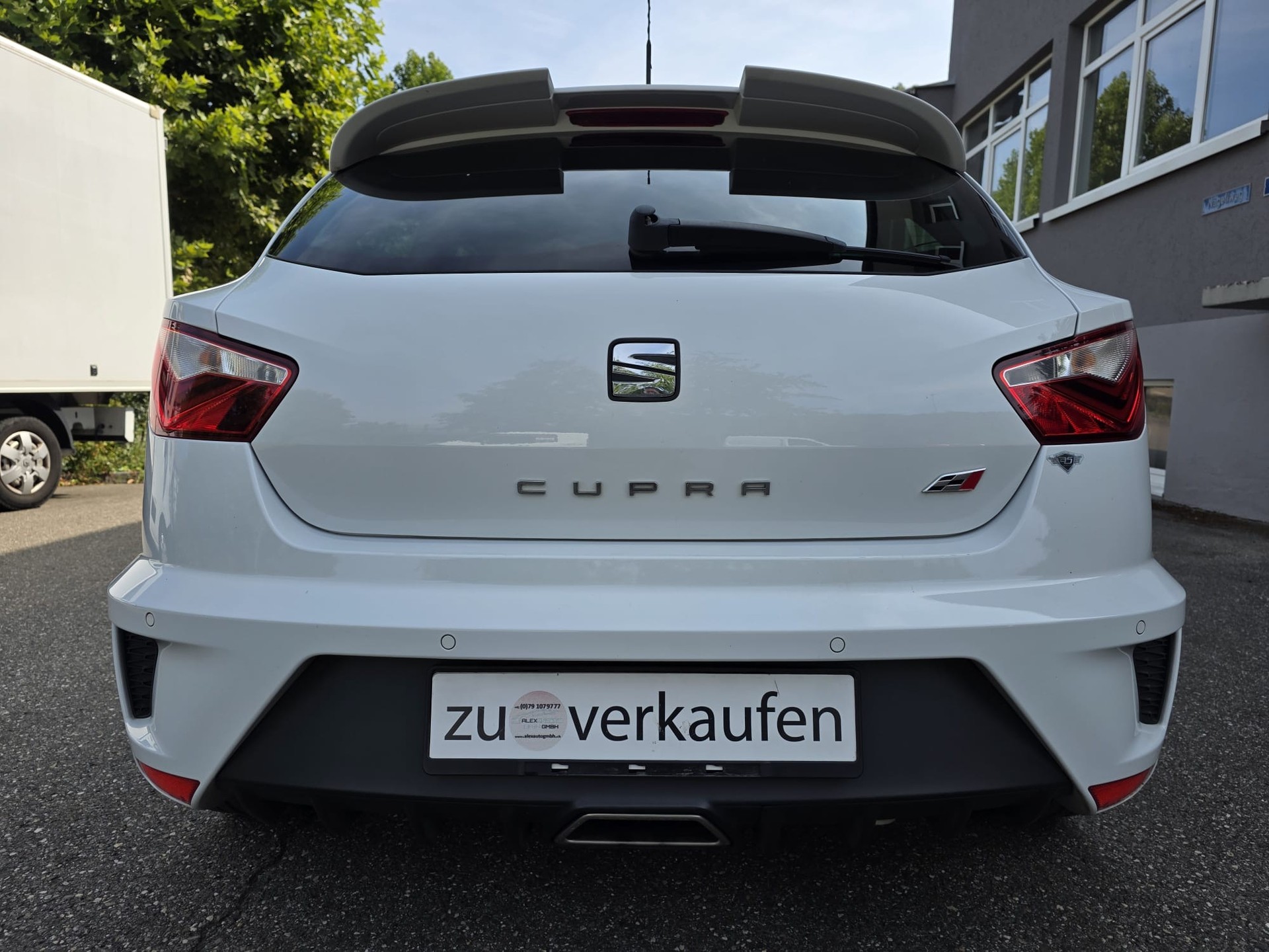 SEAT Ibiza SC 1.8 TSI Cupra-image-4