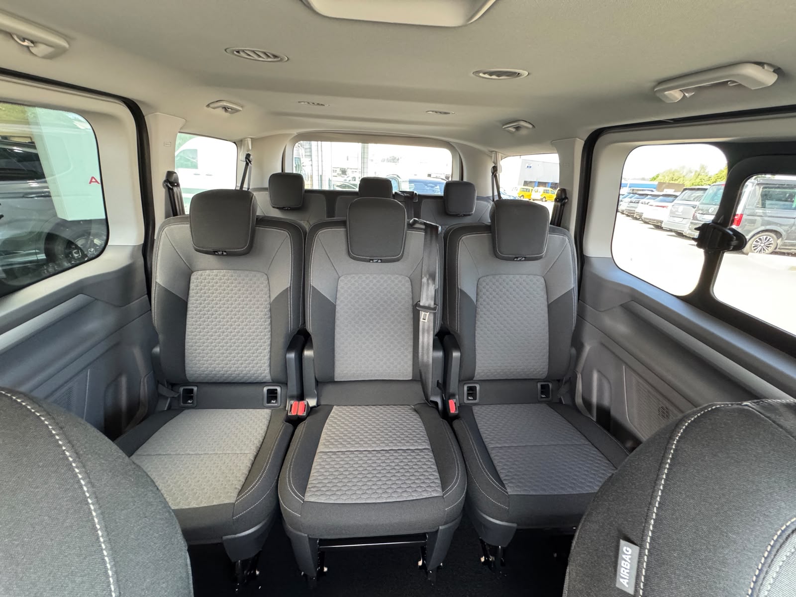 VW Caravelle 2.0 TDI Edition 170 PS Automat 8-Gang 4 Motion - 4x4-image-13