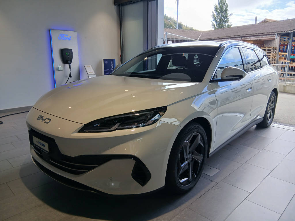 BYD Seal 6 DM-i Touring Comfort-showroom-element-1