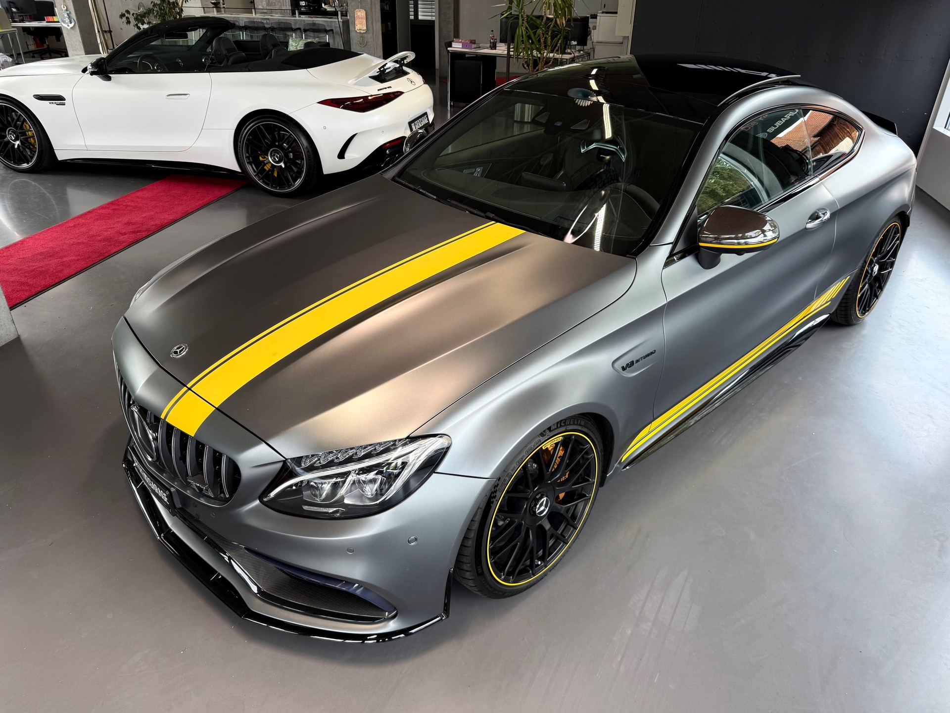 MERCEDES-BENZ C 63 S AMG Edition 1 Speedshift-showroom-element-2
