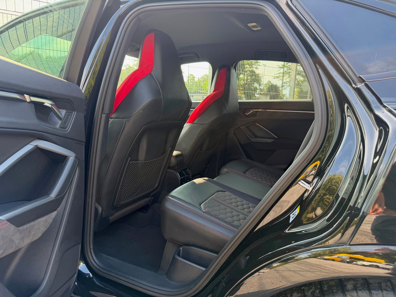 AUDI RS Q3 Sportback quattro S tronic-image-6