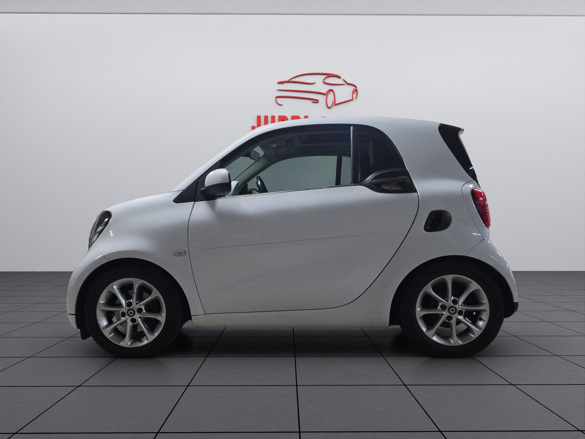 SMART fortwo prime-showroom-element-1