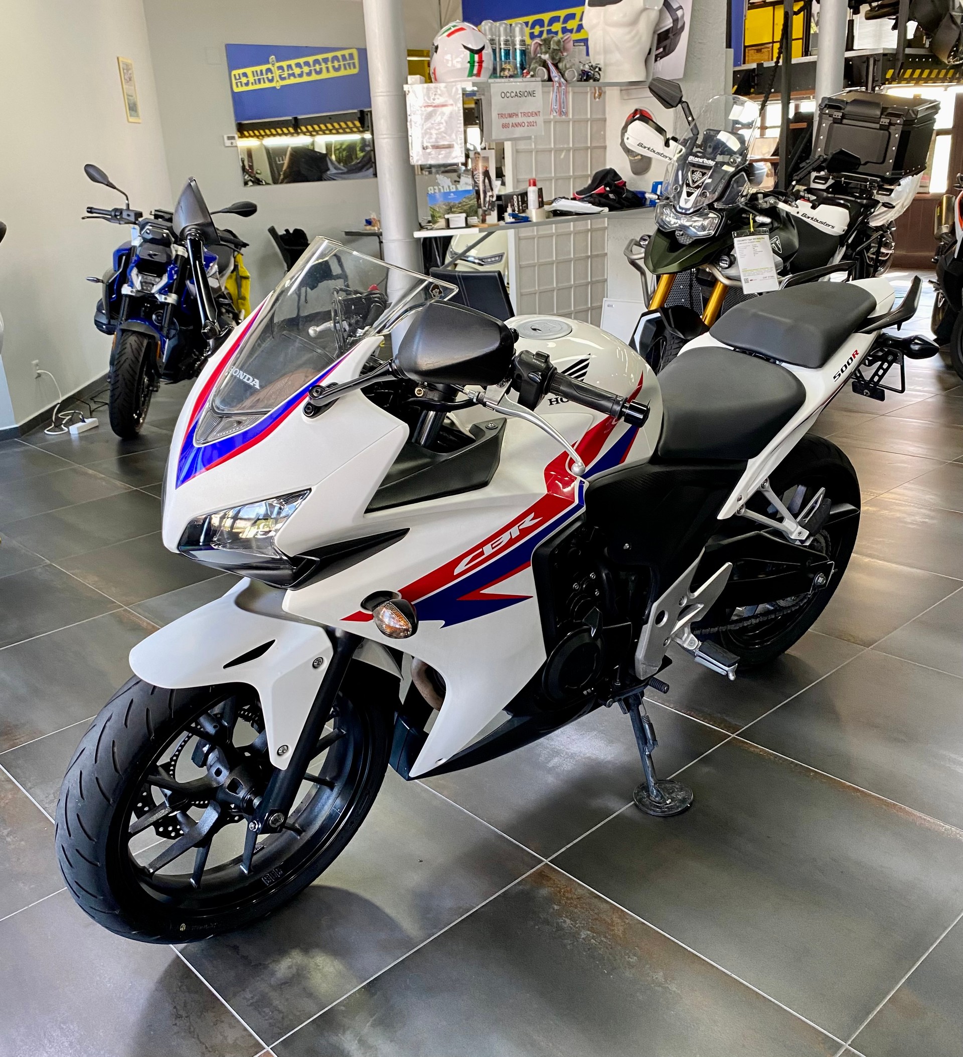 HONDA CBR 500 RA ABS-image-2