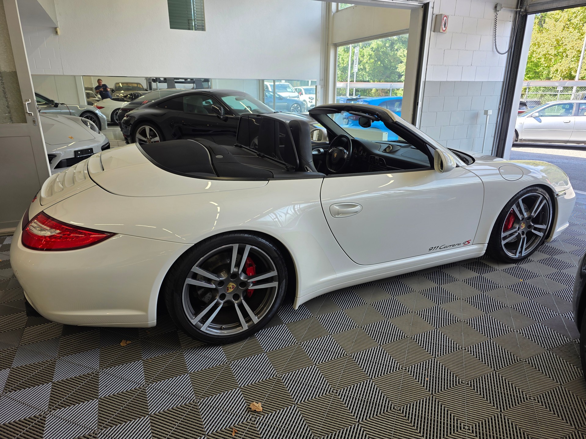 PORSCHE 911 Cabrio Carrera 4S PDK-image-5