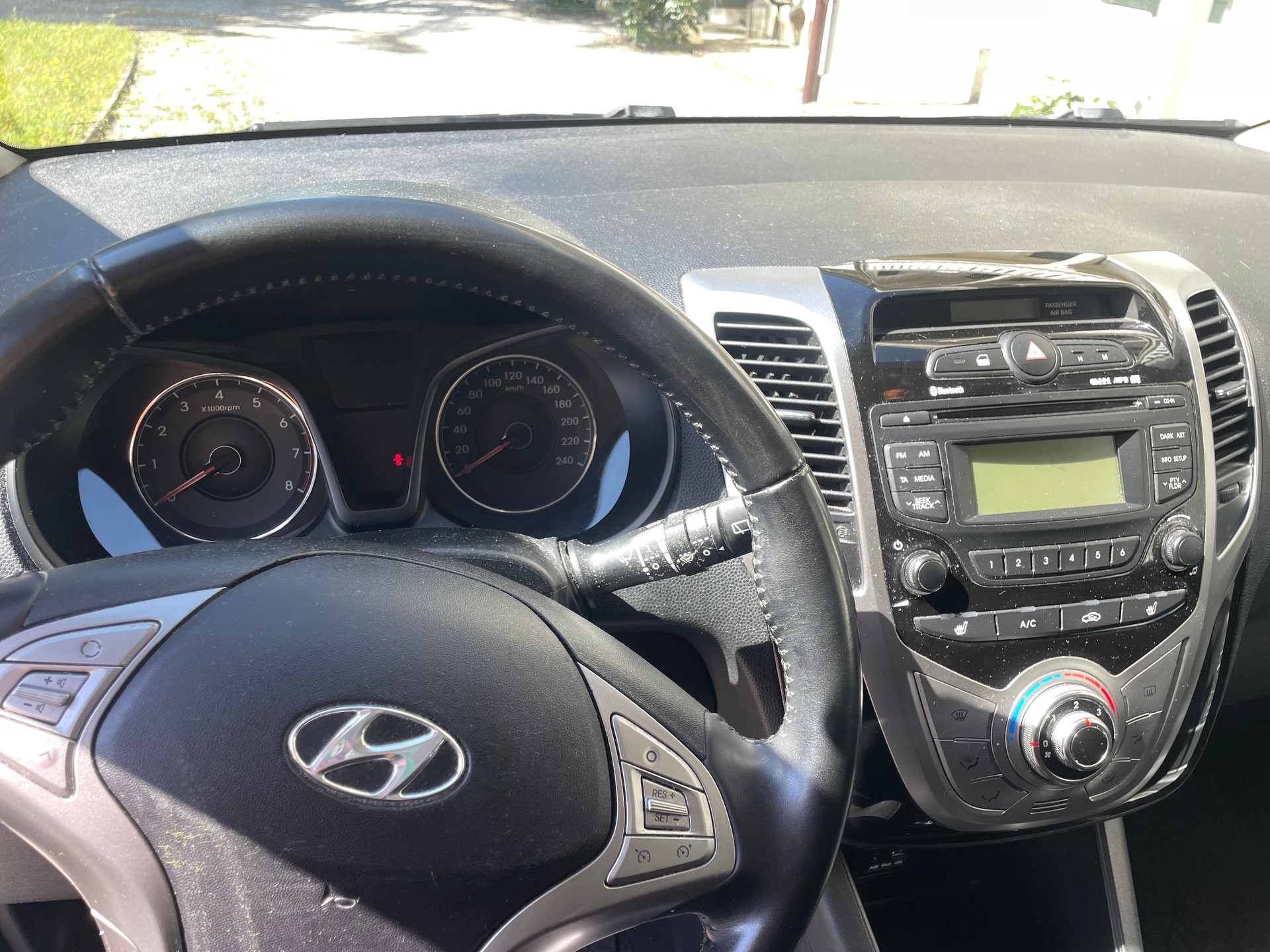HYUNDAI 1.6 Amplia-image-4