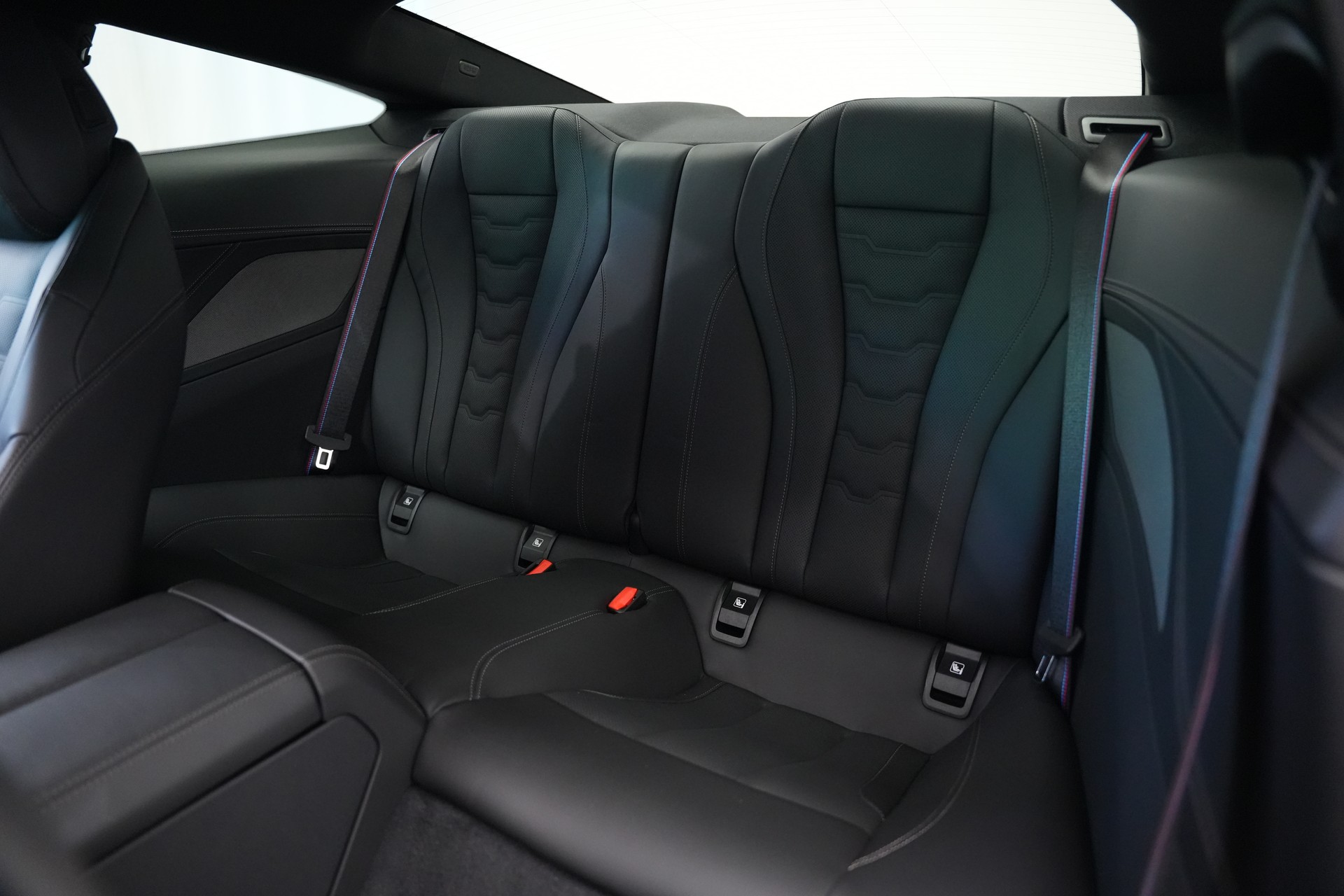 BMW M850i xDrive Steptronic *Sunset Orange* *Night Vision* *Softclose*-image-17