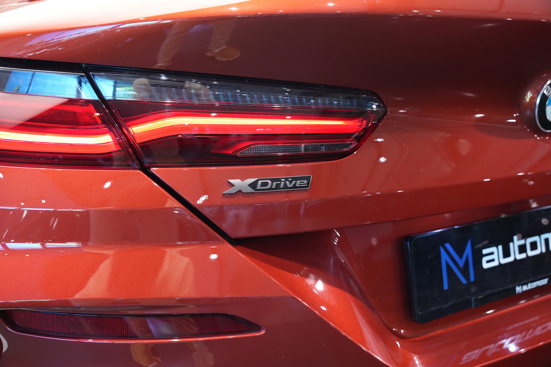 BMW M850i xDrive Steptronic *Sunset Orange* *Night Vision* *Softclose*-image-44