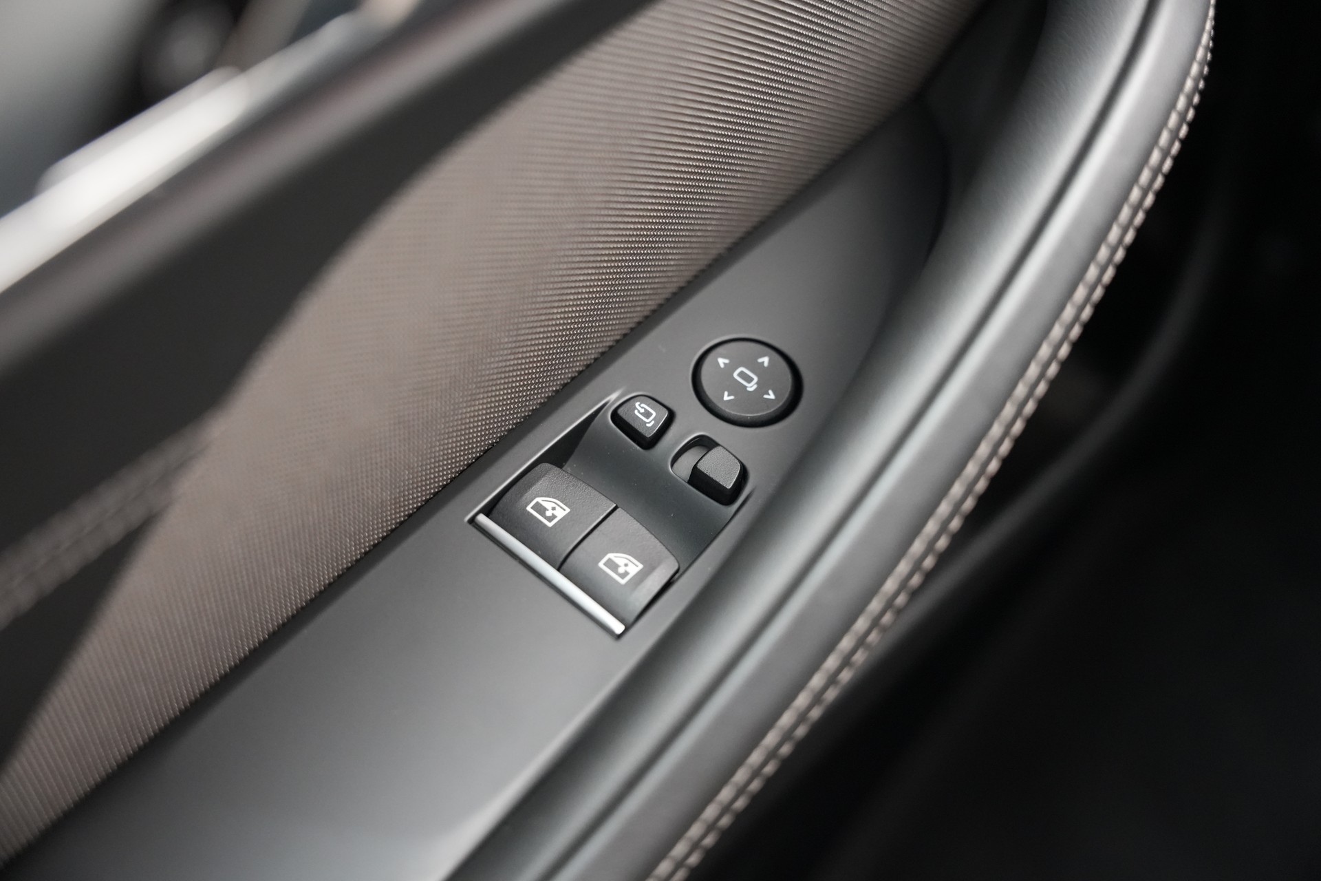 BMW M850i xDrive Steptronic *Sunset Orange* *Night Vision* *Softclose*-image-34