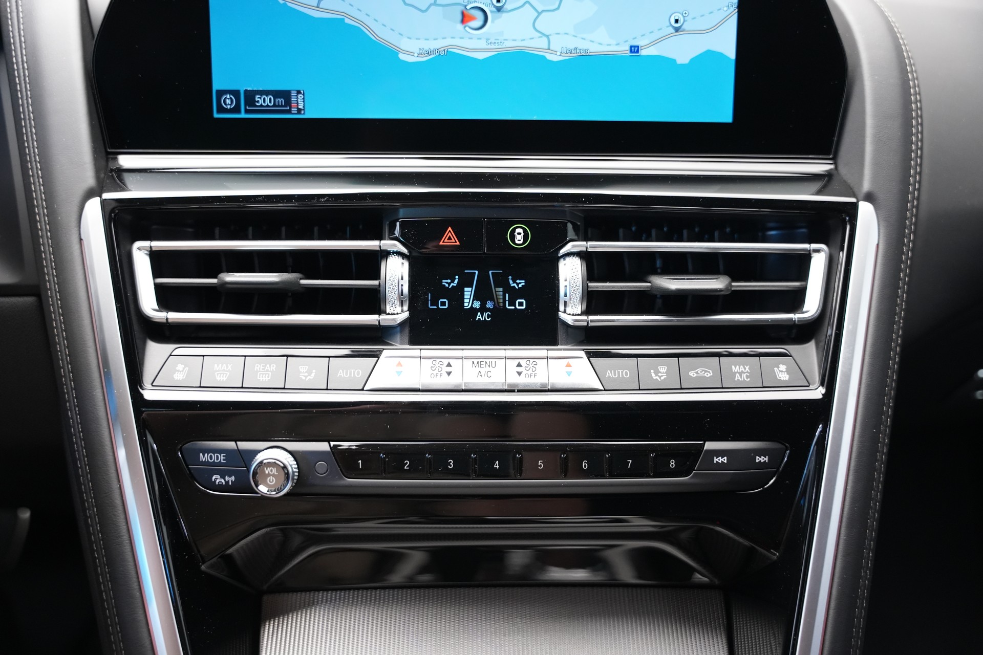 BMW M850i xDrive Steptronic *Sunset Orange* *Night Vision* *Softclose*-image-28