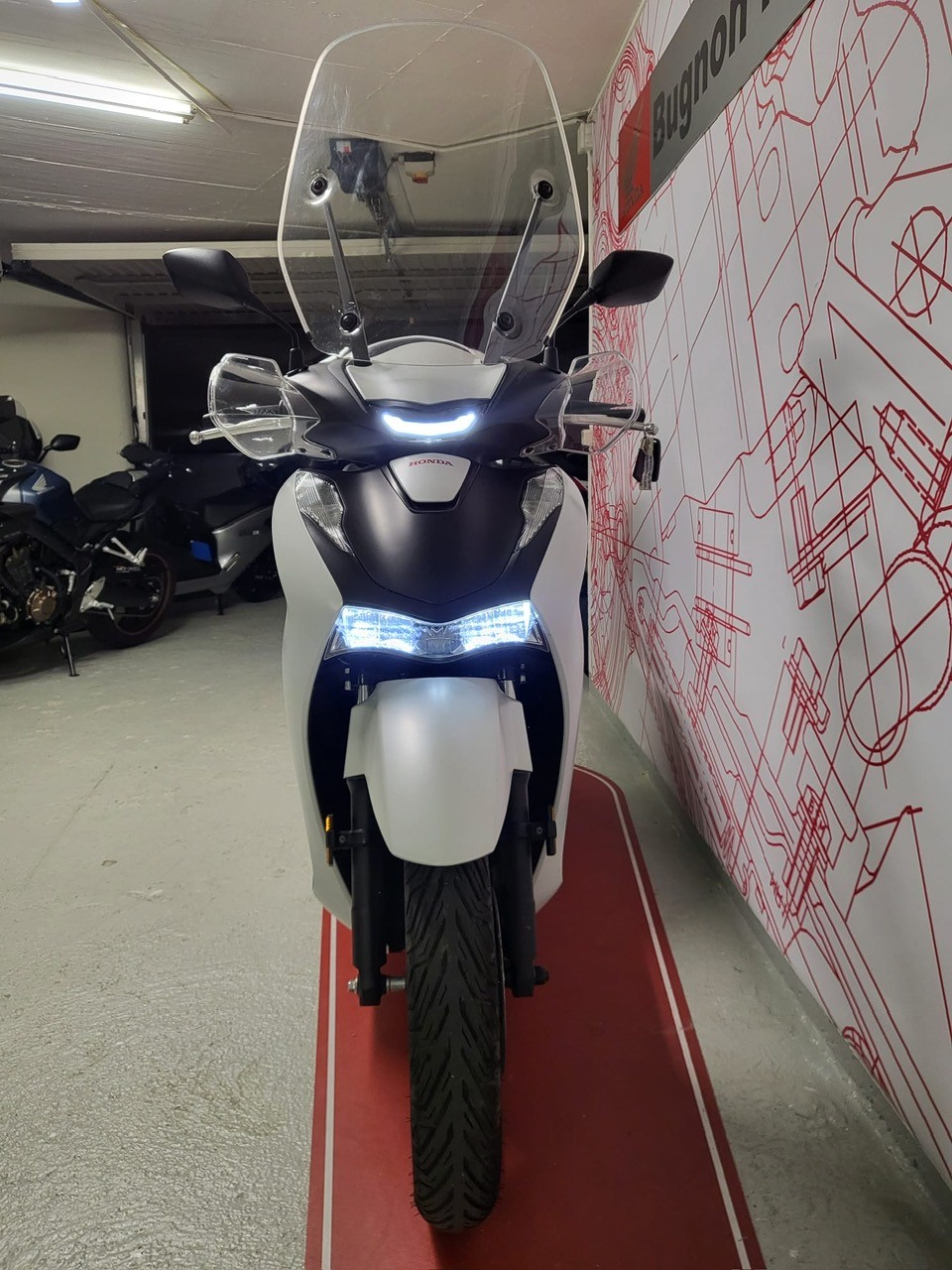 HONDA SH 125 Sporty-image-2