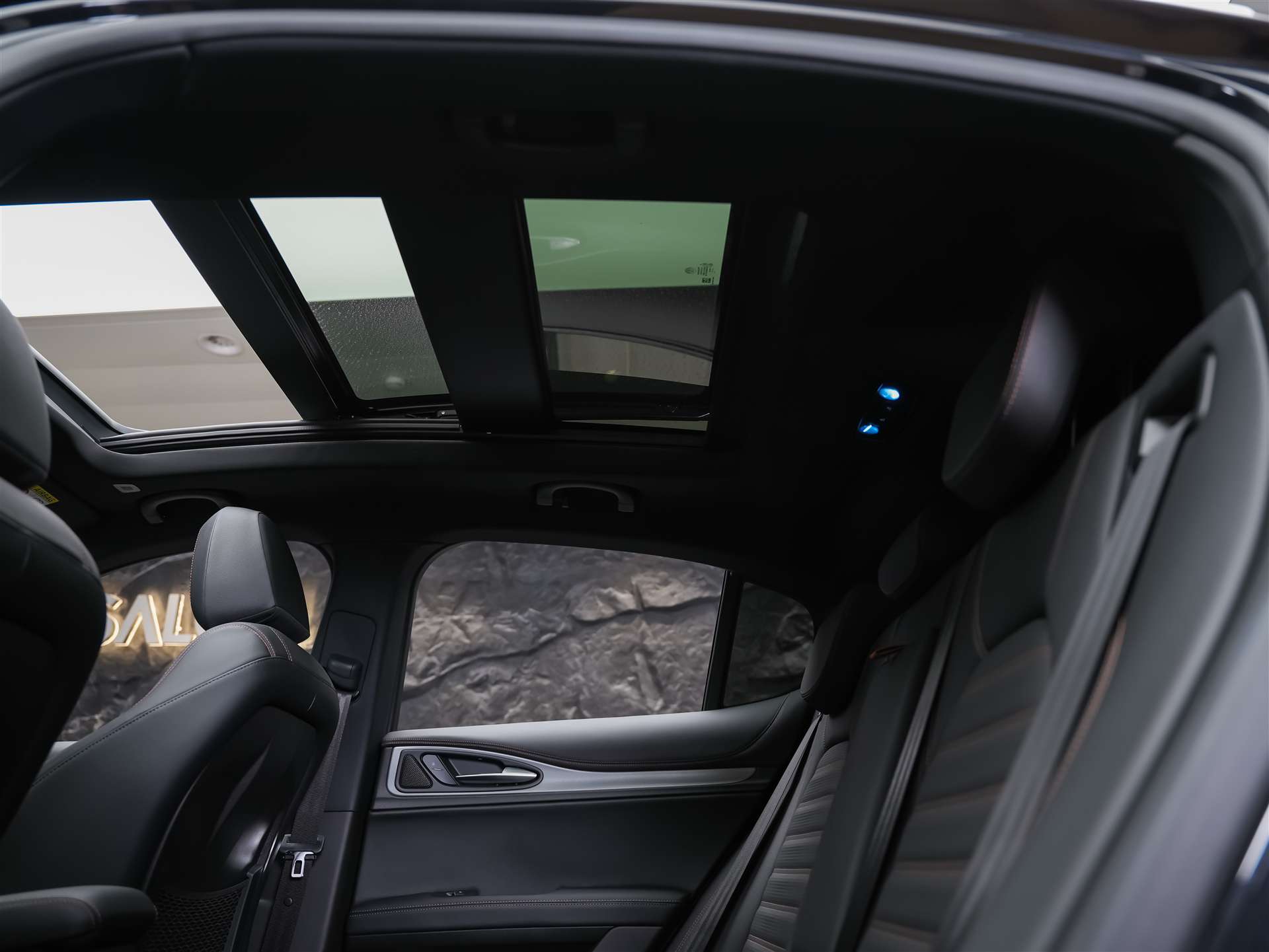 ALFA ROMEO Stelvio 2.0 Intensa Q4 AT8 *SOFORT Verfügbar*Werksgarantie*Panorama*Harman/Kardon*-image-14