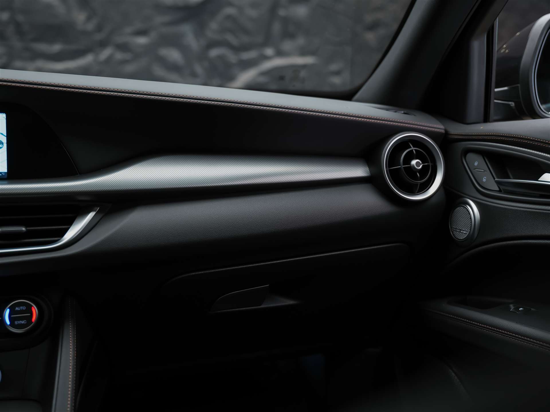 ALFA ROMEO Stelvio 2.0 Intensa Q4 AT8 *SOFORT Verfügbar*Werksgarantie*Panorama*Harman/Kardon*-image-23