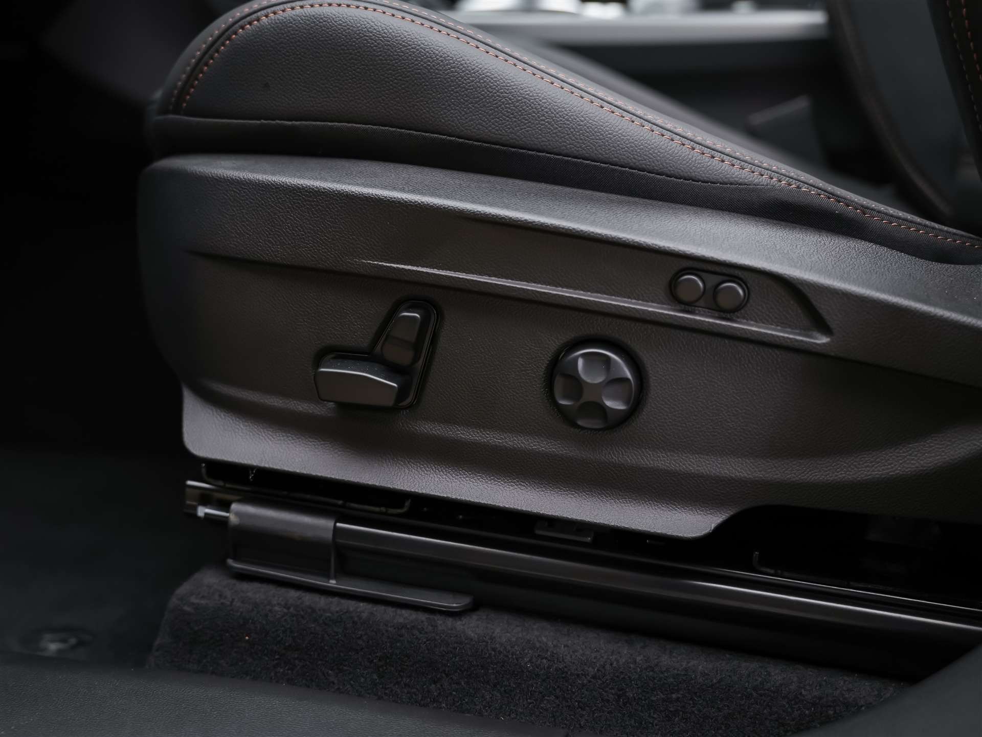 ALFA ROMEO Stelvio 2.0 Intensa Q4 AT8 *SOFORT Verfügbar*Werksgarantie*Panorama*Harman/Kardon*-image-29