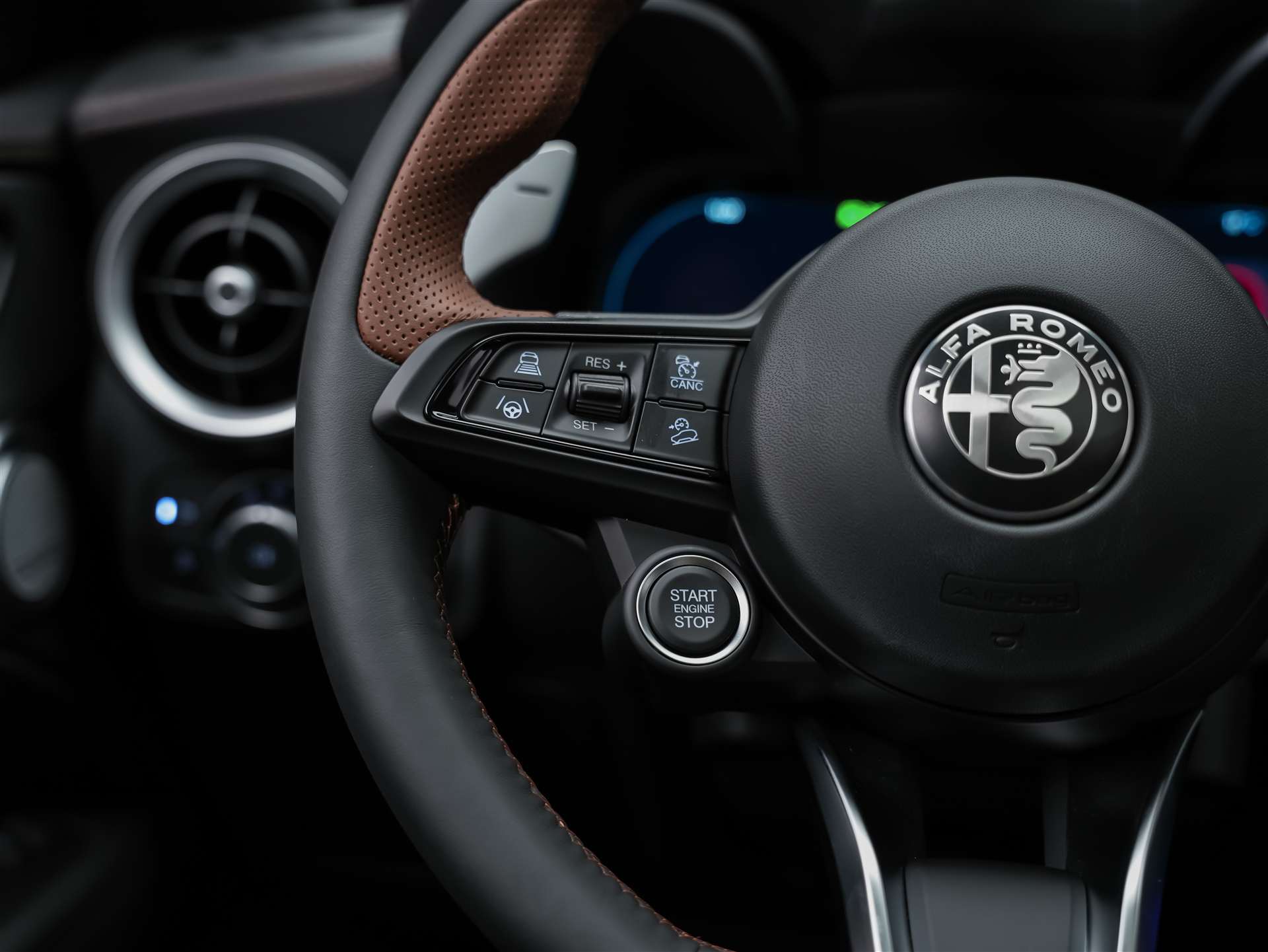ALFA ROMEO Stelvio 2.0 Intensa Q4 AT8 *SOFORT Verfügbar*Werksgarantie*Panorama*Harman/Kardon*-image-31