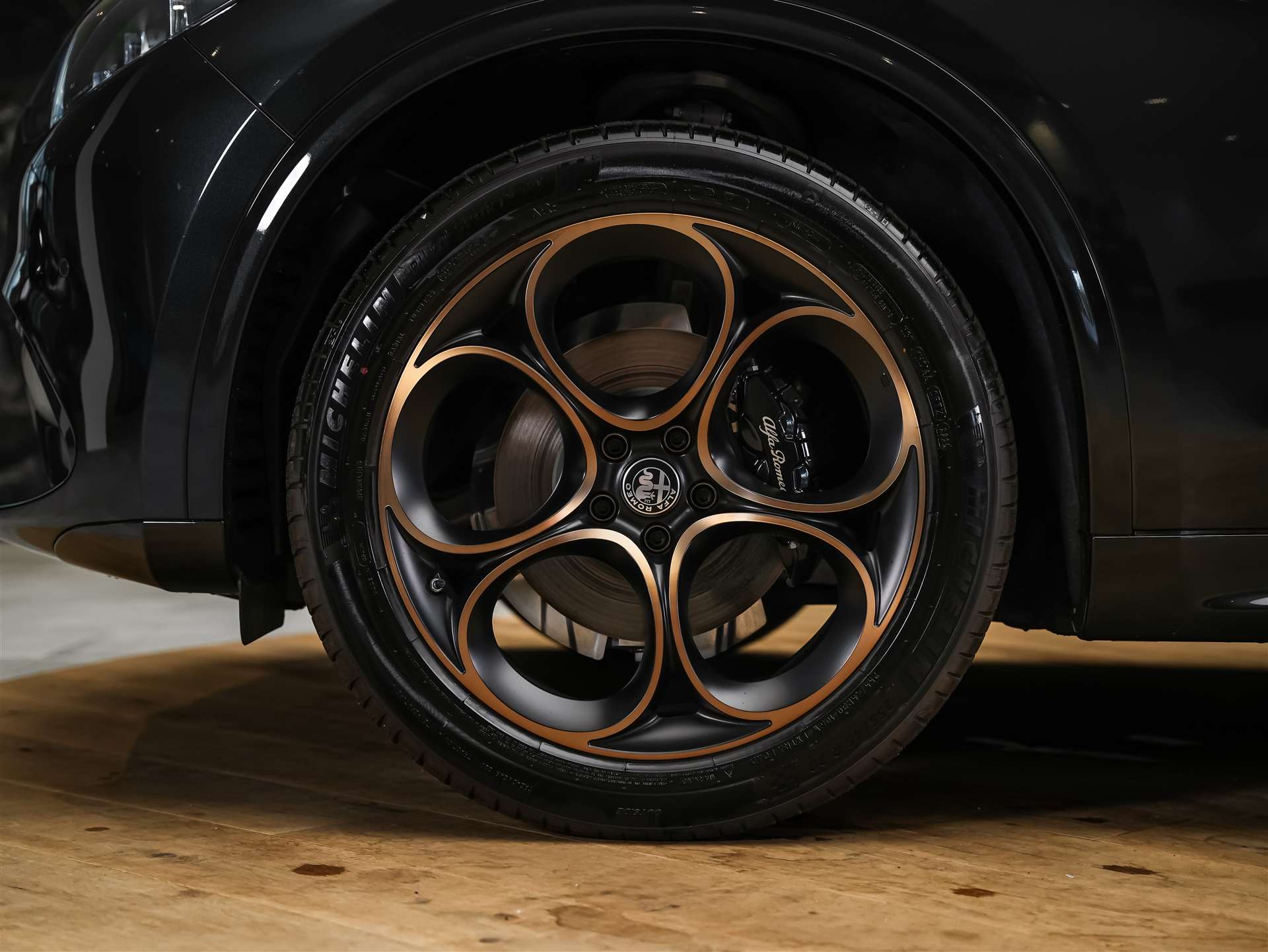 ALFA ROMEO Stelvio 2.0 Intensa Q4 AT8 *SOFORT Verfügbar*Werksgarantie*Panorama*Harman/Kardon*-image-19