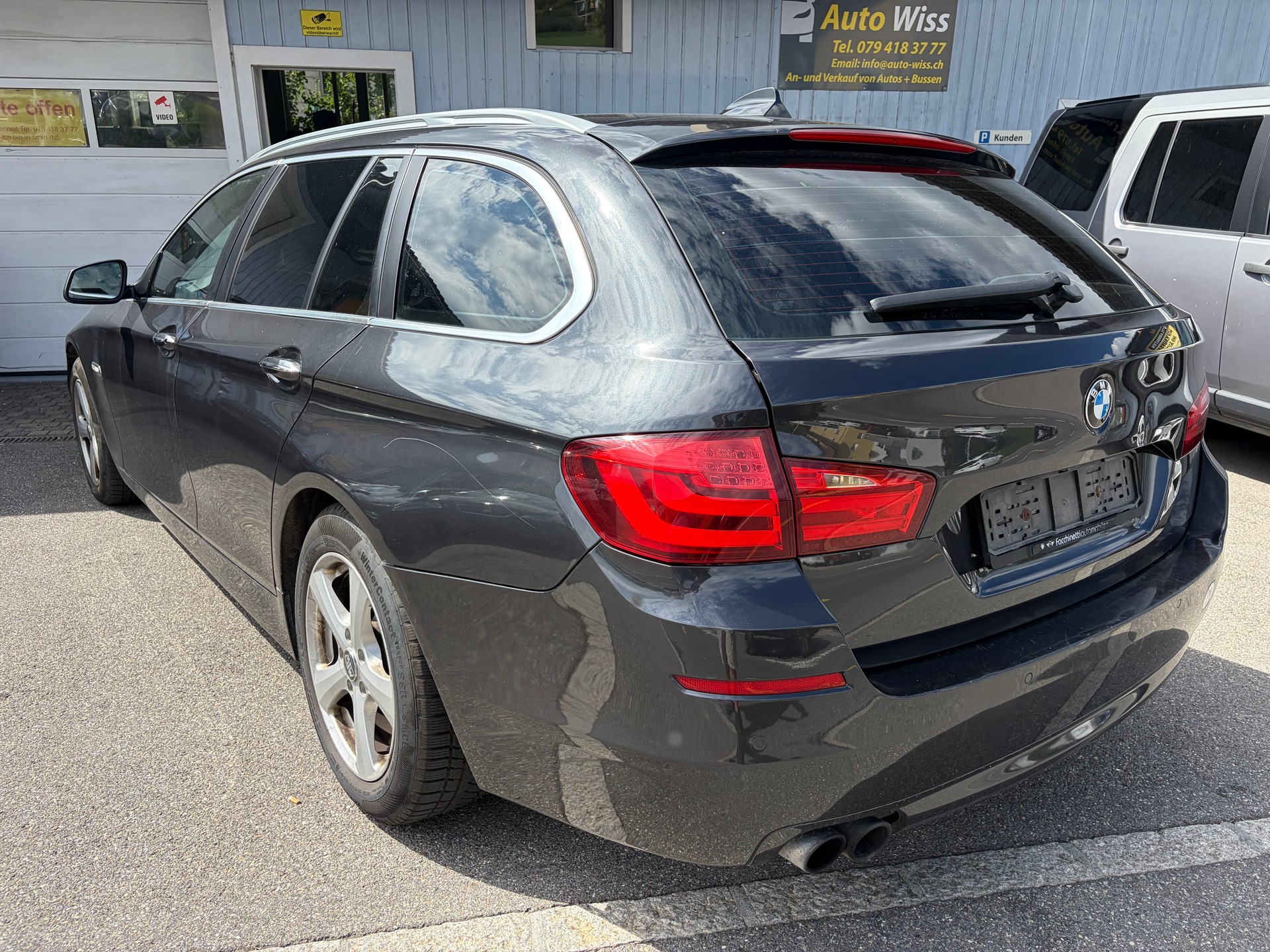 BMW 528i xDrive Touring Steptronic-image-4