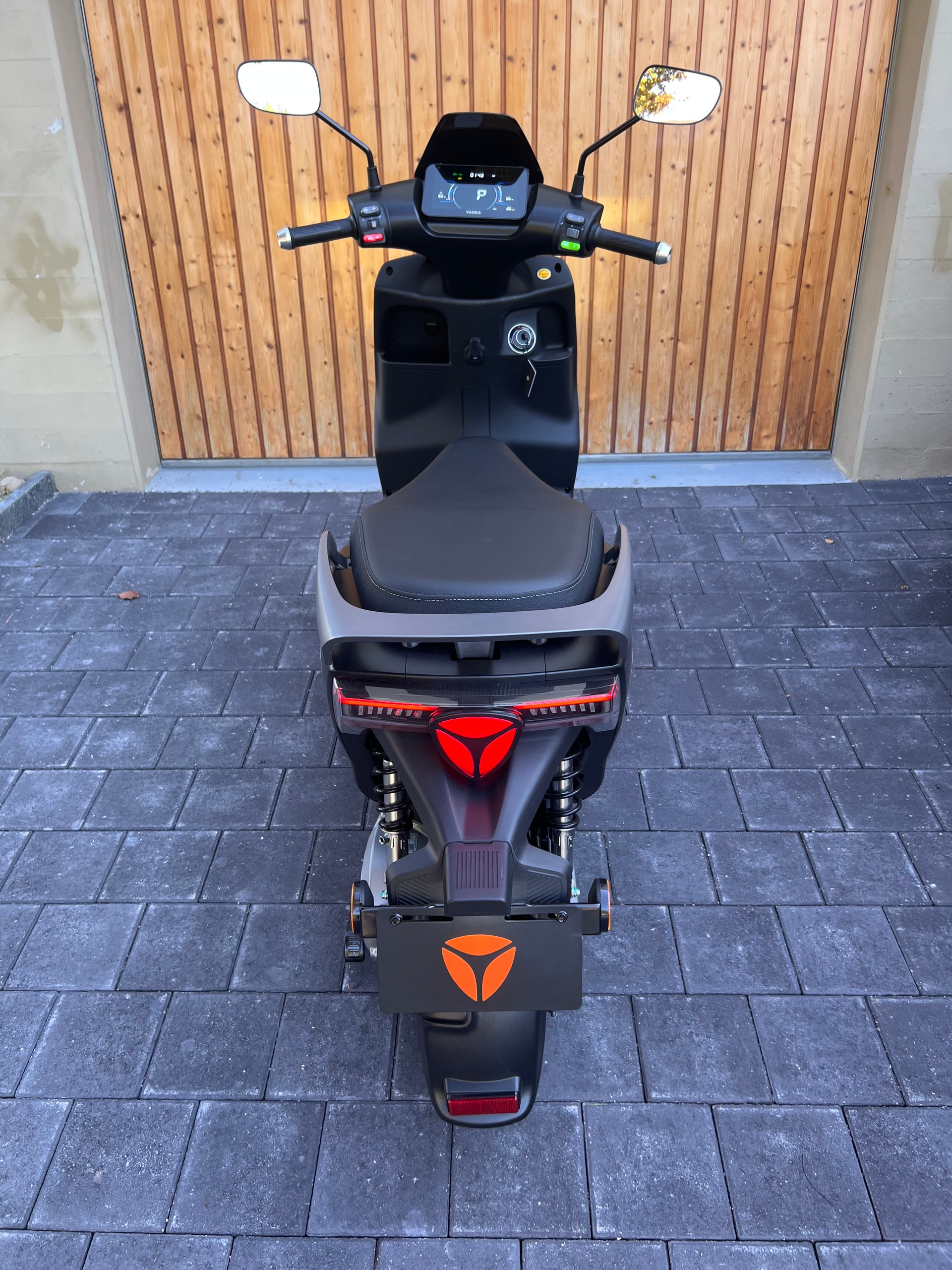 YADEA Fierider F200-image-2