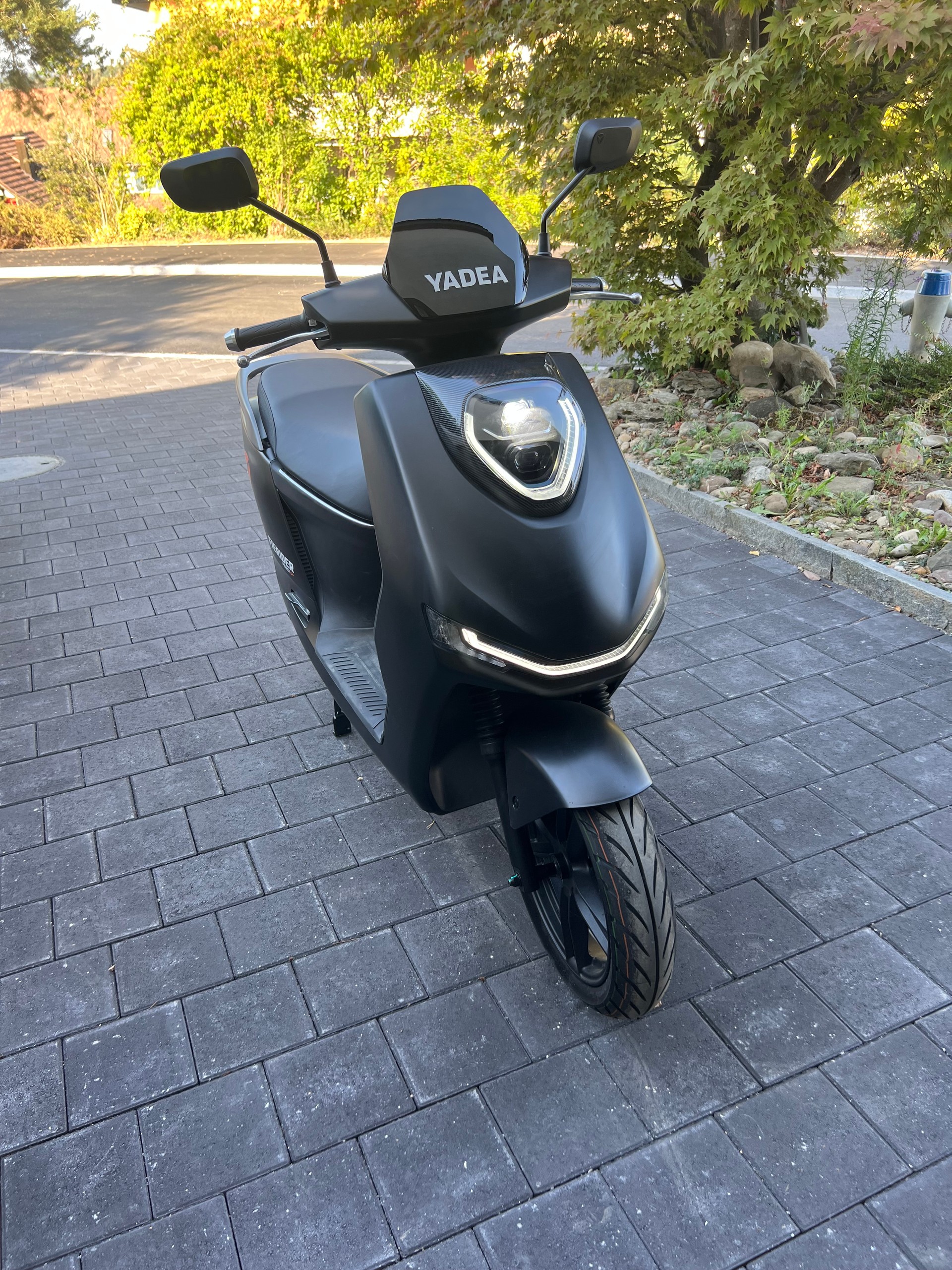 YADEA Fierider F200