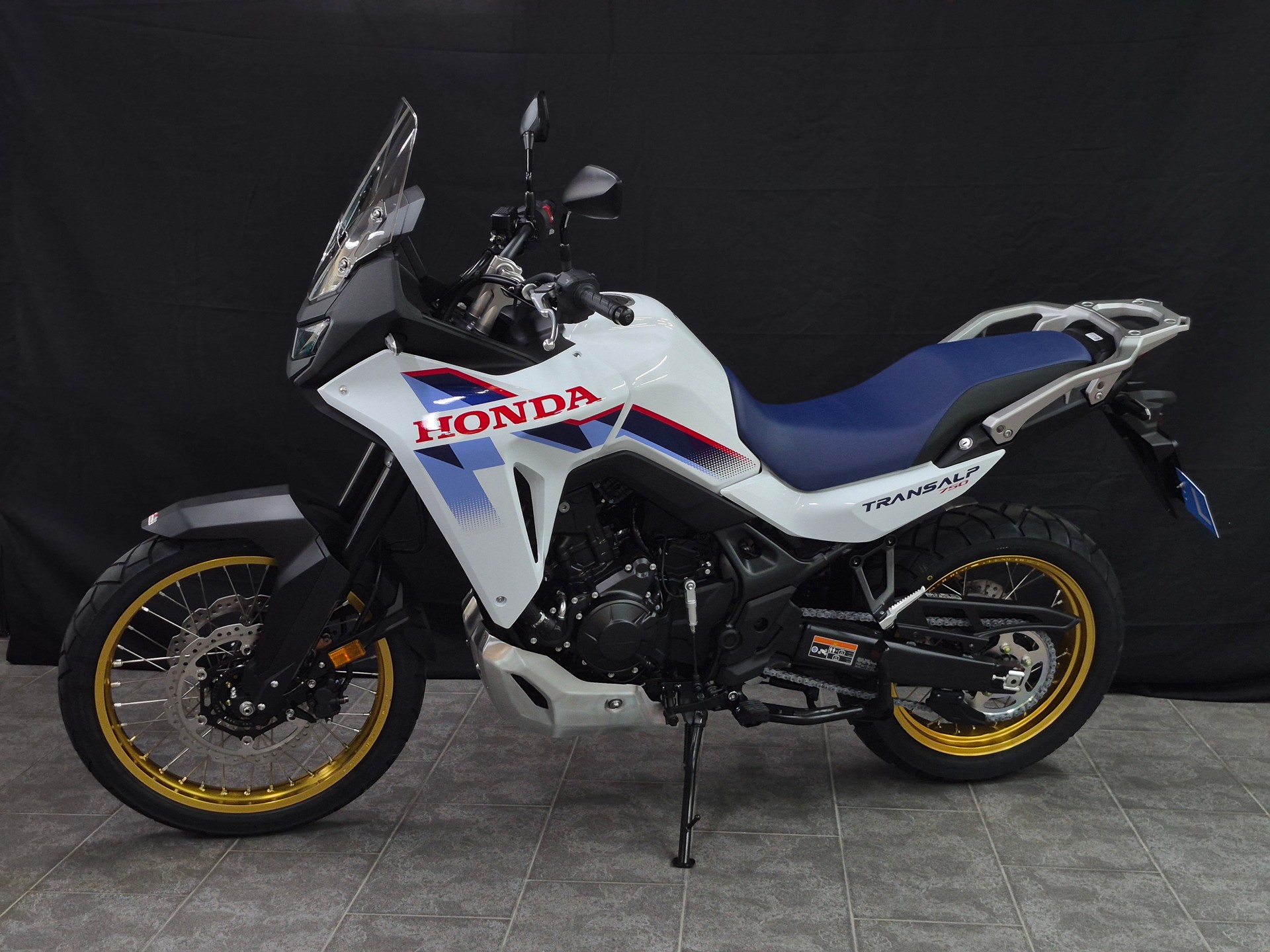HONDA XL 750 Transalp E-Clutch-image-3
