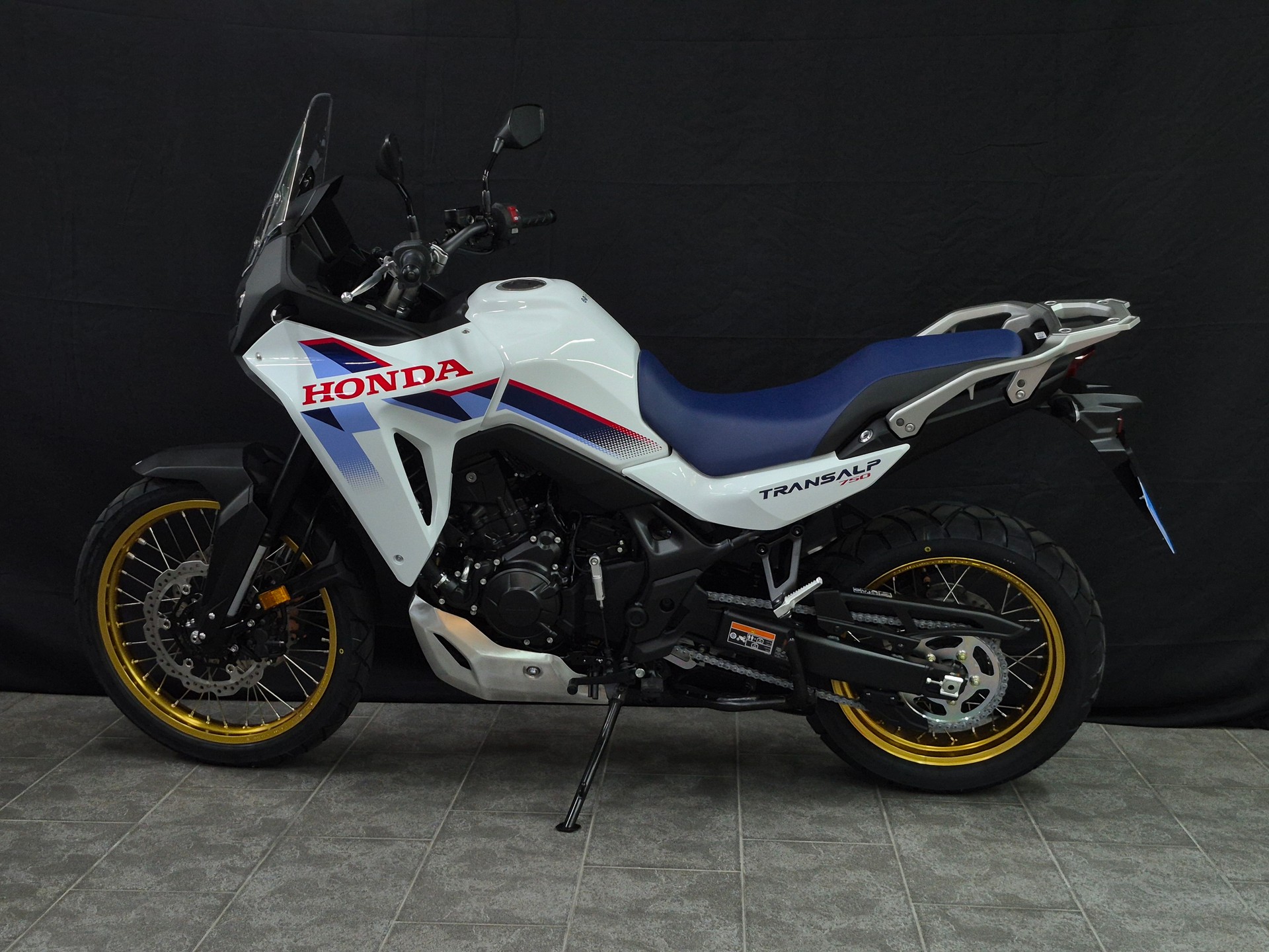 HONDA XL 750 Transalp E-Clutch-image-13