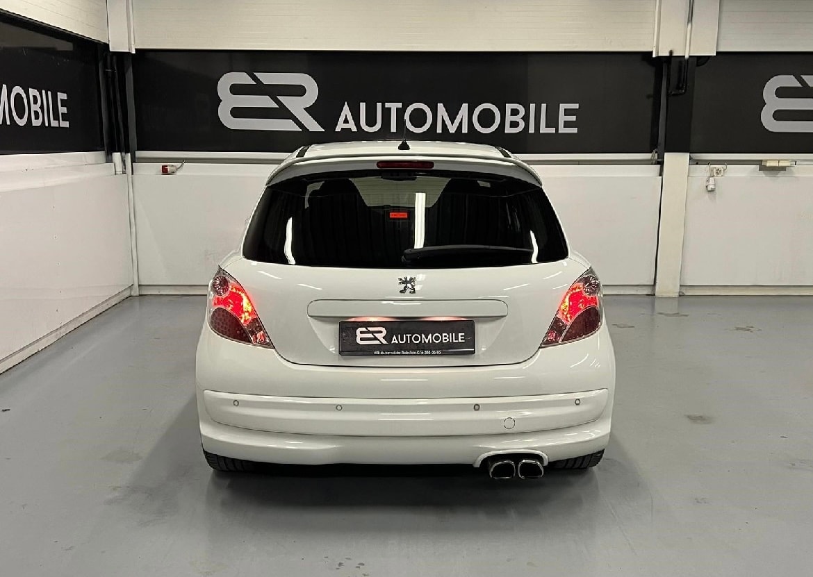 PEUGEOT 207 1.6 16V Turbo GTi-image-3