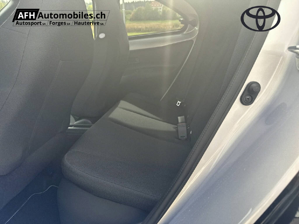TOYOTA Aygo X 1.5 VVT-i HSD Trend-image-14