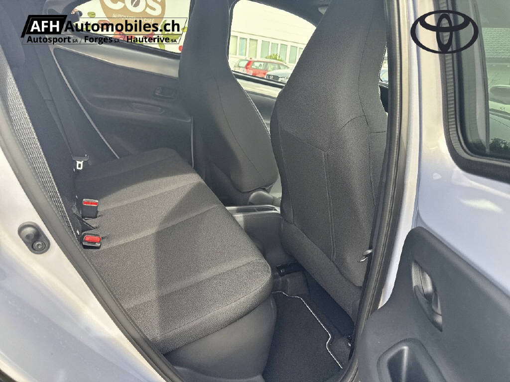 TOYOTA Aygo X 1.5 VVT-i HSD Trend-image-15