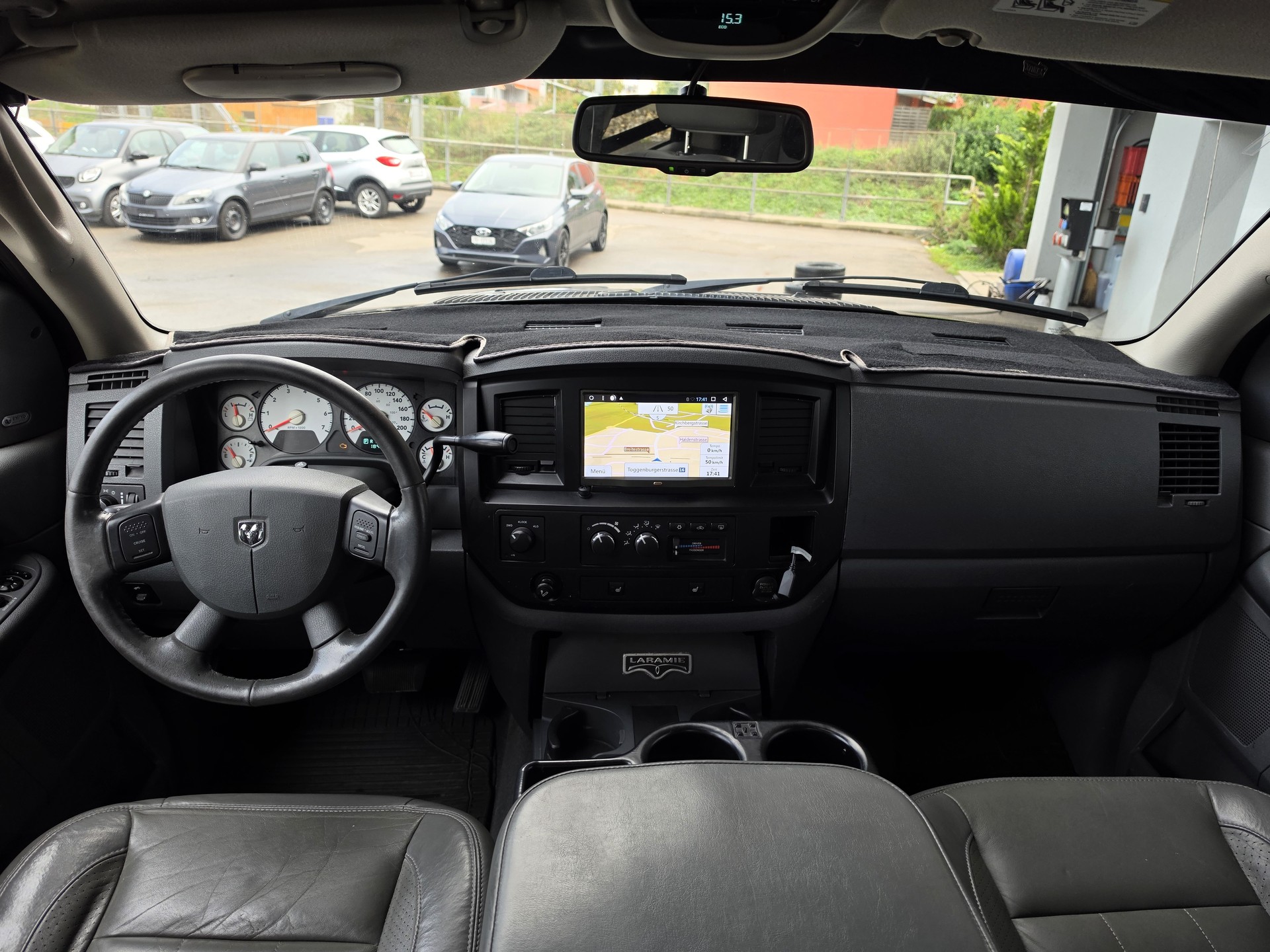 DODGE RAM 1500 Laramie Quad Cab-image-5