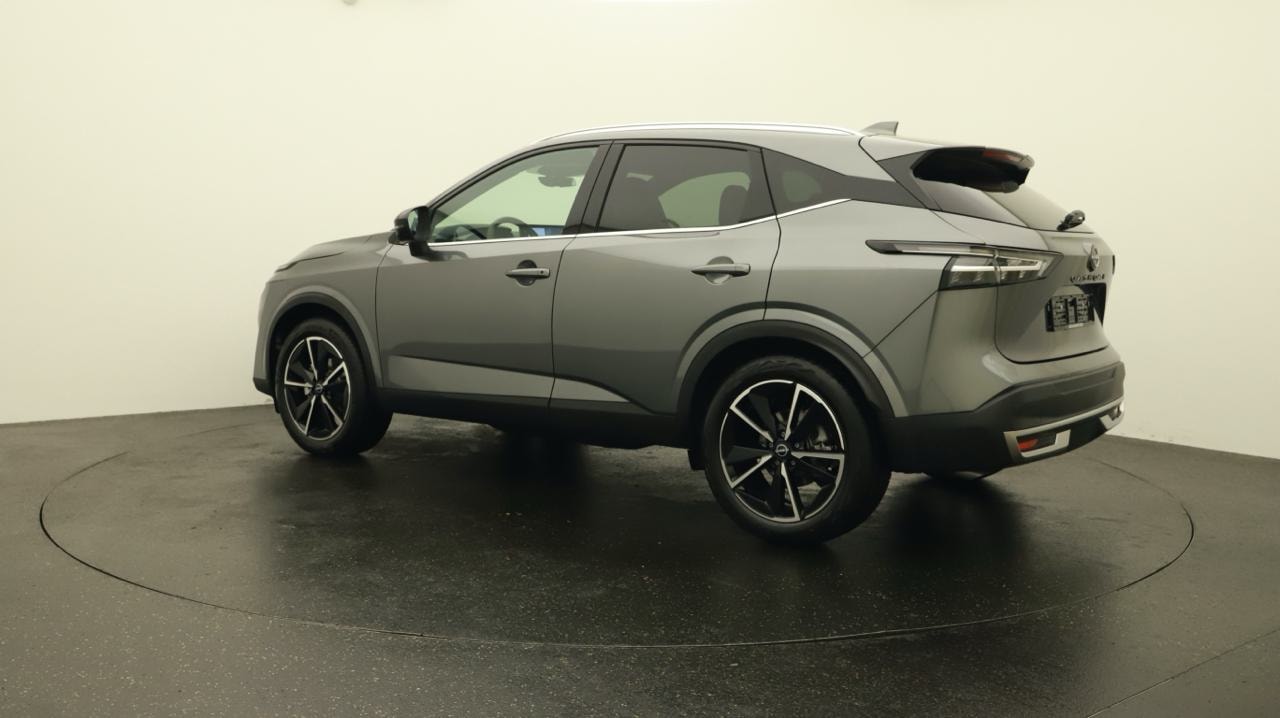 NISSAN Qashqai 1.3 DIG-T MHEV Tekna+ Xtronic 4x4-showroom-element-2