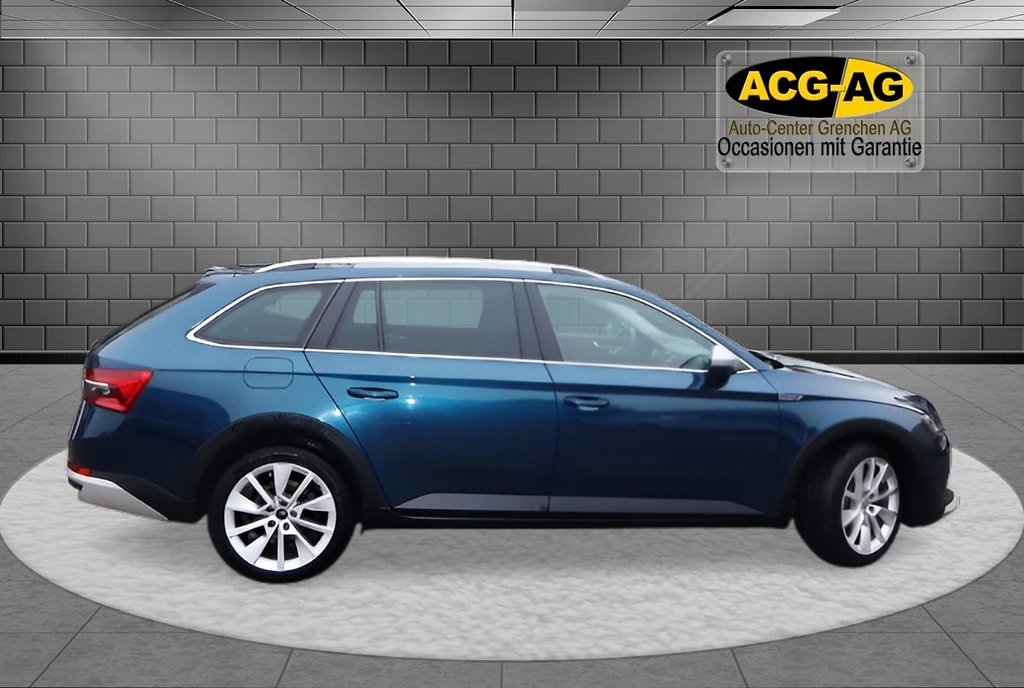 SKODA Superb Combi 2.0 TDi SportLine 4x4 DSG ** AHK ** Standheizung ** PR-Schiebedach ** Frisch ab MFK & Service**-showroom-element-3