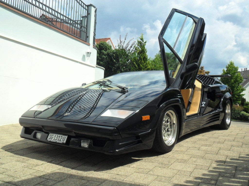 LAMBORGHINI Countach S 4V