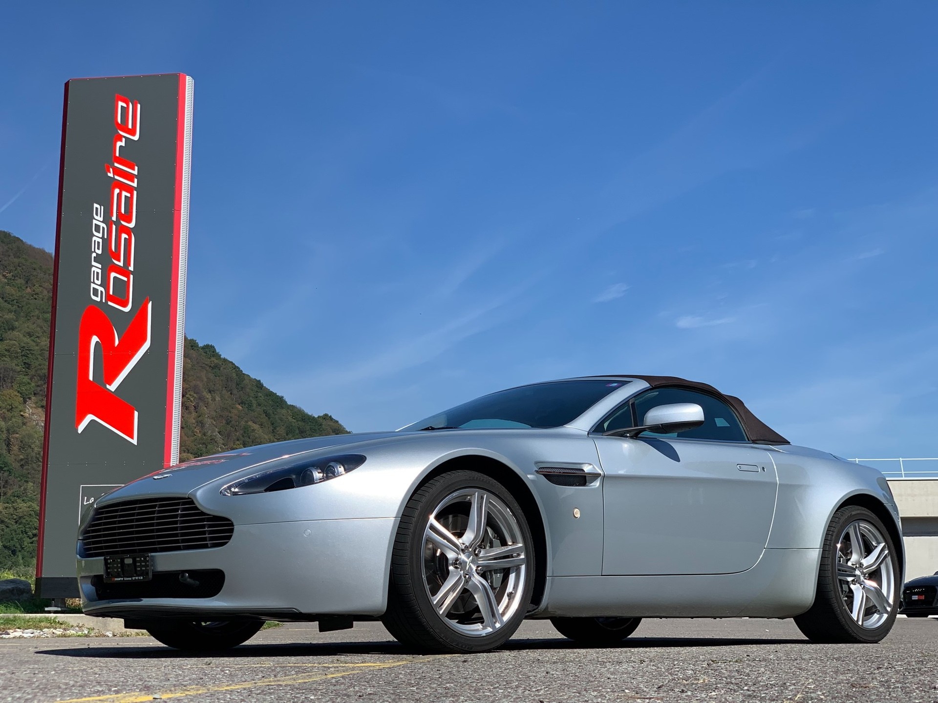 ASTON MARTIN V8 Vantage 4.7 Sportshift-image-11