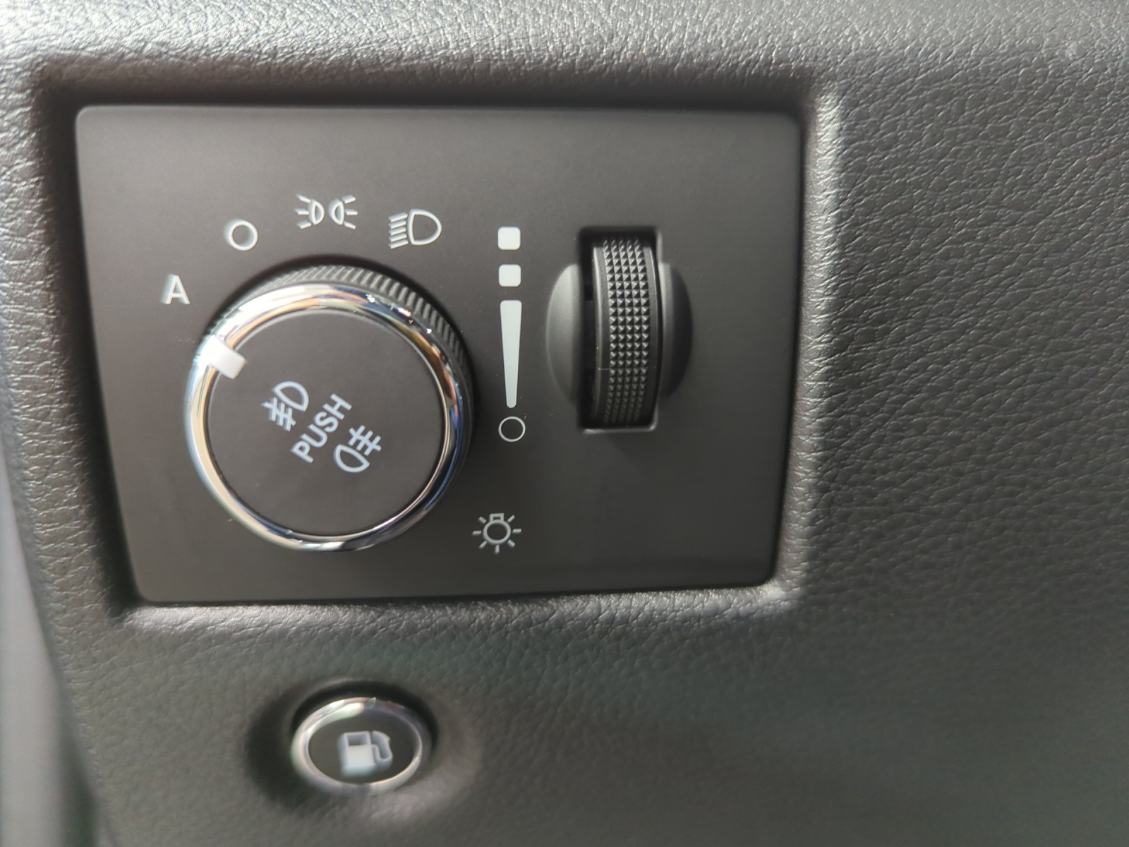 JEEP Grand Cherokee 3.0 CRD 75th Anniversary-image-20