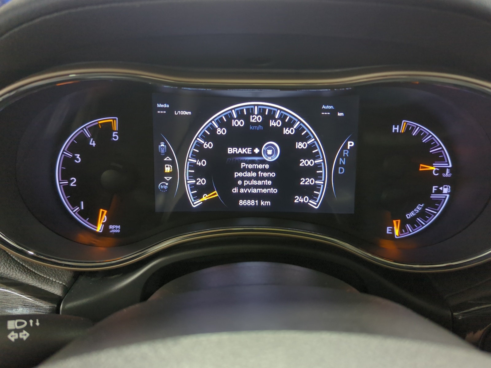 JEEP Grand Cherokee 3.0 CRD 75th Anniversary-image-7